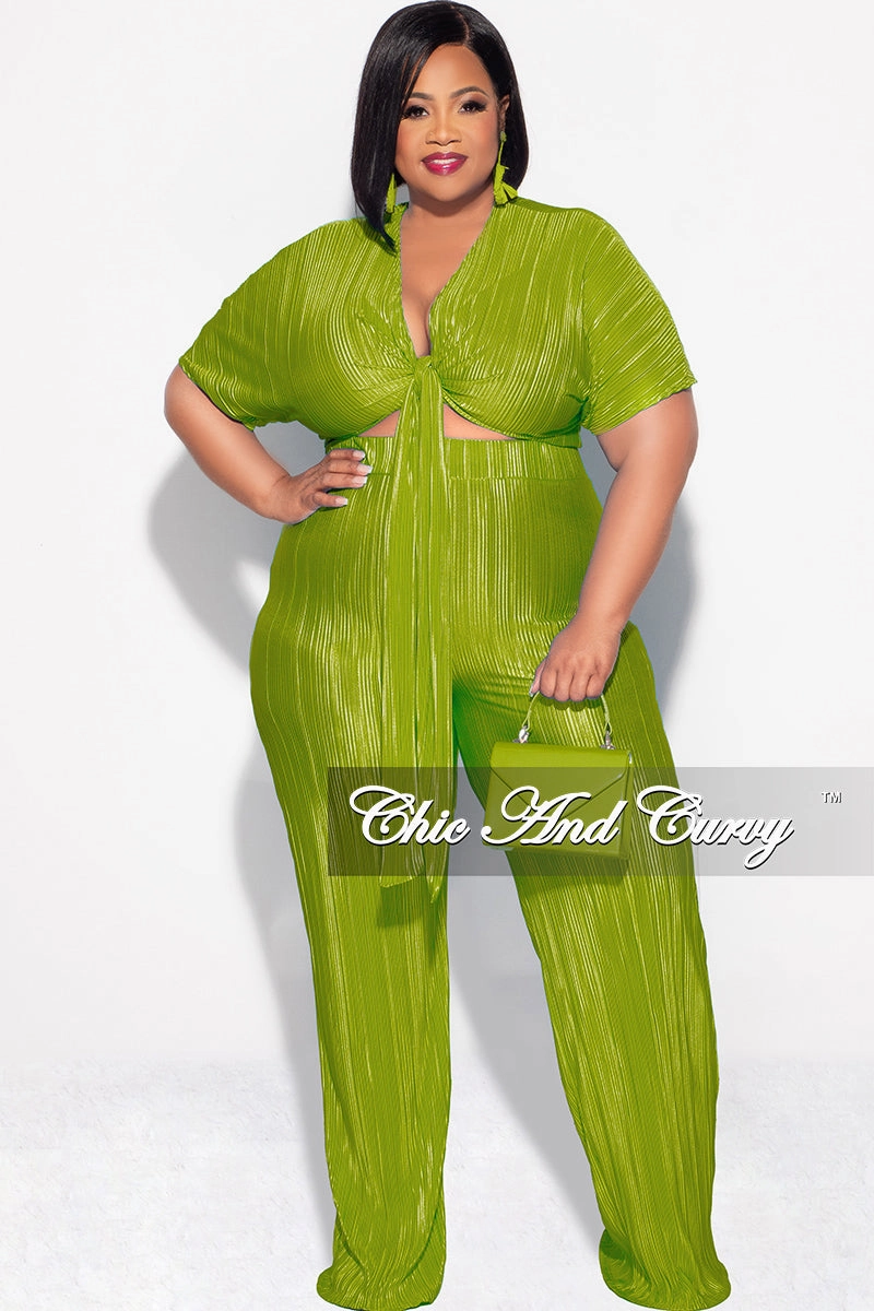 Breathable Comfort Fit Final Sale Plus Size 2pc Pleated Top and Pants Set in Olive