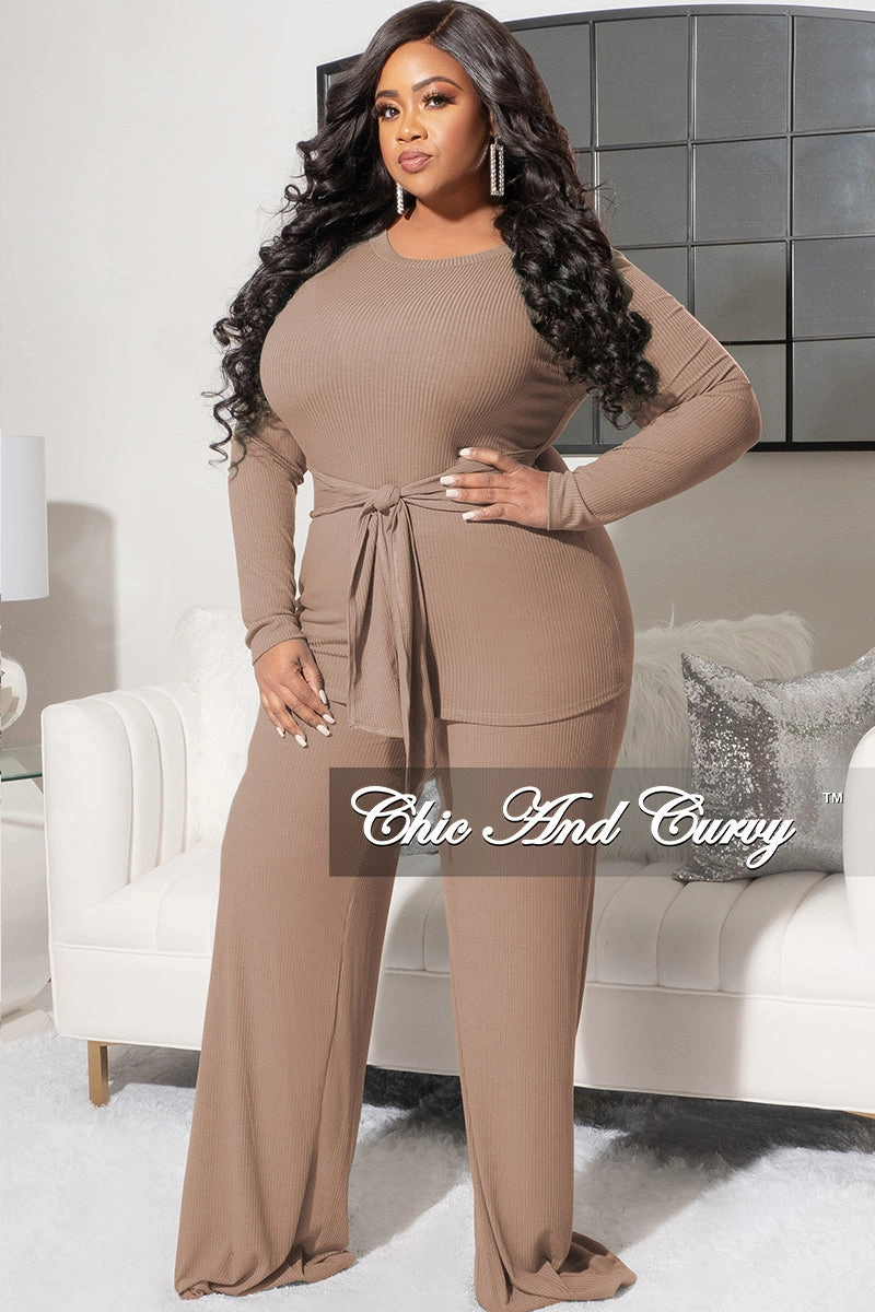 Final Sale Plus Size 2pc Ribbed Long Sleeve Top and Pants Set in Mocha Performance Design