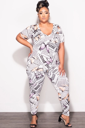Cropped hem Lounge-friendly Final Sale Plus Size 2pc (Top & Pants) Set in Butterfly News Print