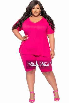 Final Sale Plus Size 2pc V-Neck Tunic Top and Matching Shorts Set in Magenta Active Utility