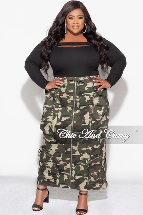 Perfect Comfort Fit Final Sale Plus Size Cargo Skirt in Camouflage Print