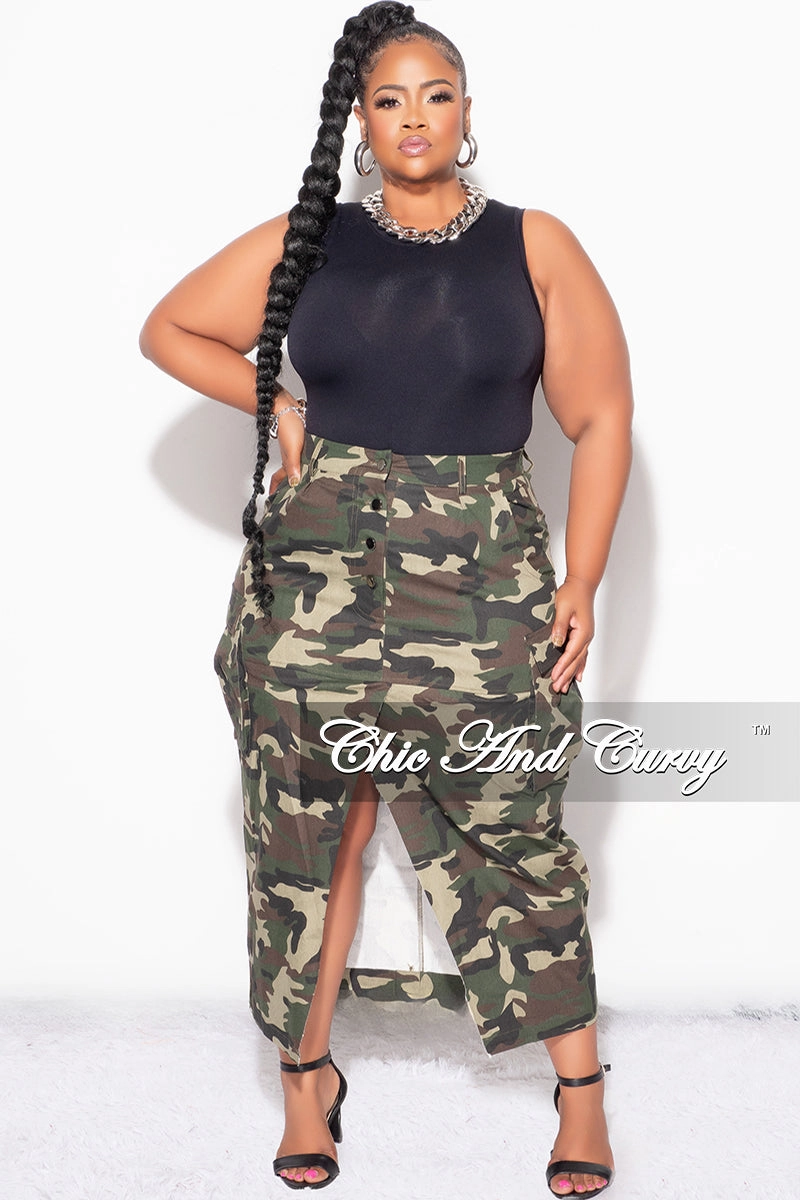 Core Style Smart Utility Final Sale Plus Size Cargo Skirt with Front Slit in Camouflage Print