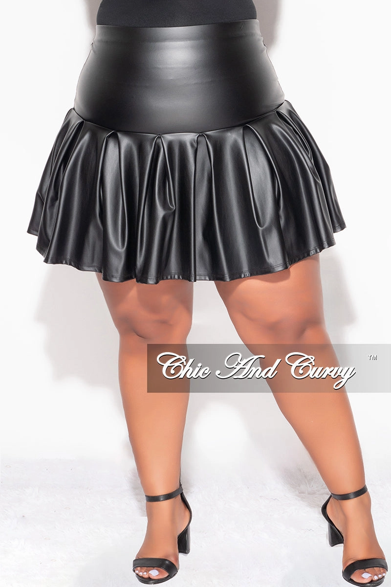Casual Vibe Final Sale Plus Size Faux Leather Mini Skater Skirt In Black