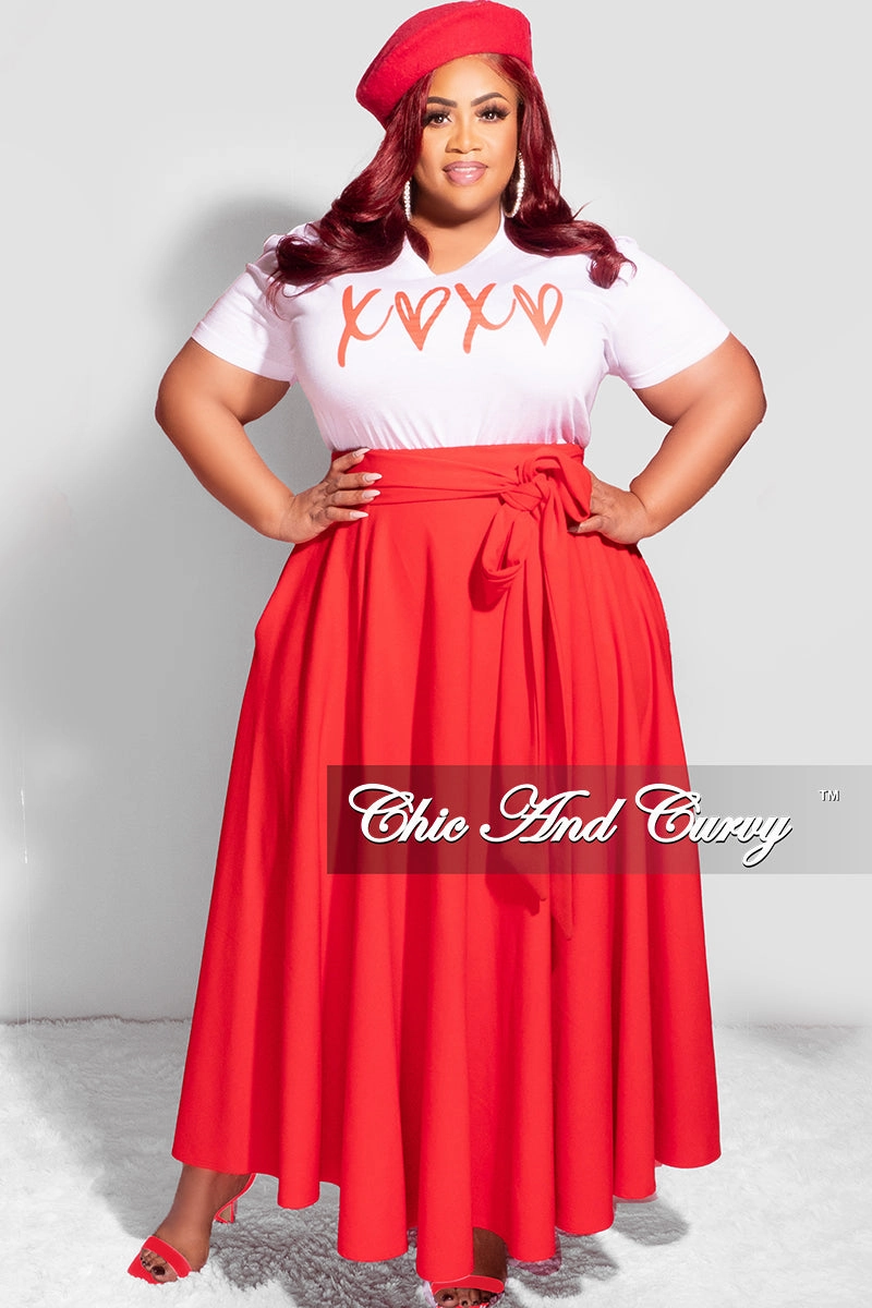 Relaxed Wear Final Sale Plus Size Oversized Short Sleeve "XOXO" Graphic T-Shirt in White and Red