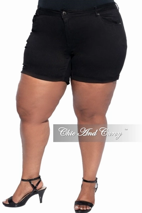 Stain Release Finish Final Sale Plus Size Shorts in Black