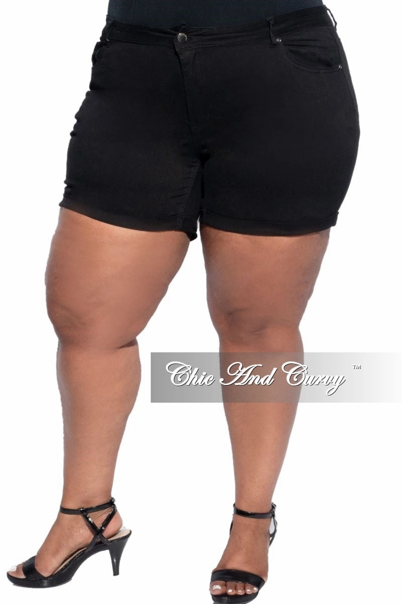 Stain Release Finish Final Sale Plus Size Shorts in Black