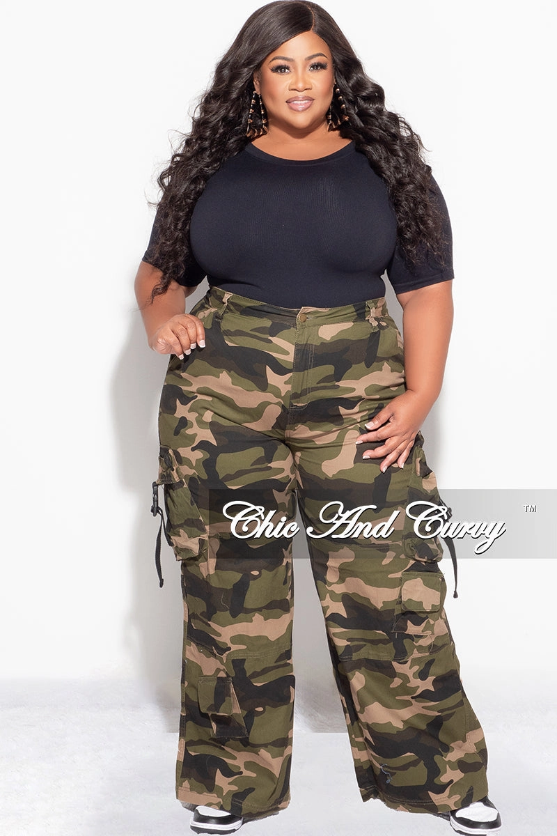 Padded hips Final Sale Plus Size Top in Black