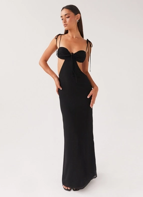 Fashion Essential Comfortable Layer Tyra Ruched Maxi Dress - Black