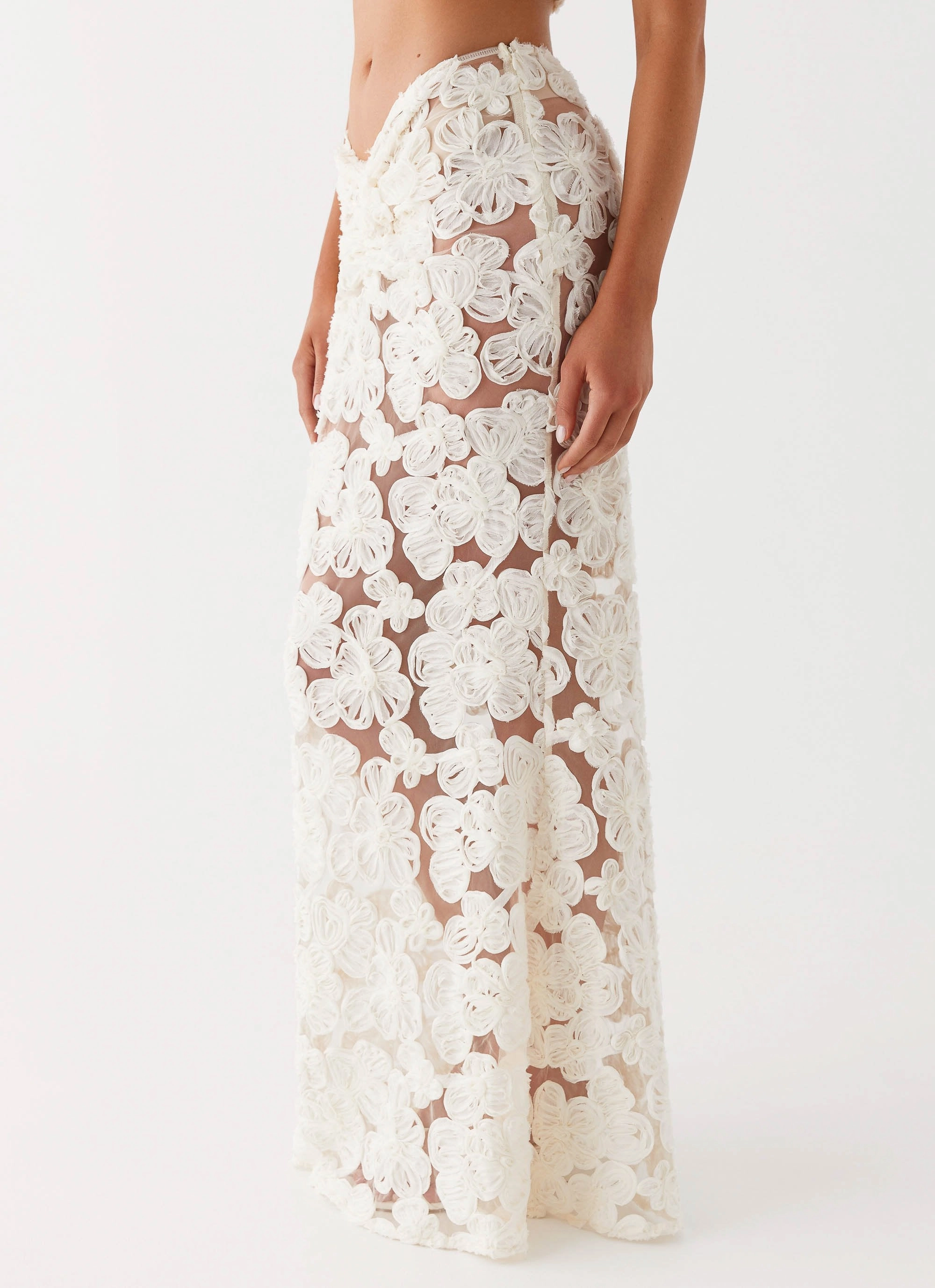Abrasion Resistant Surface Fiorella Floret Maxi Skirt - Ivory