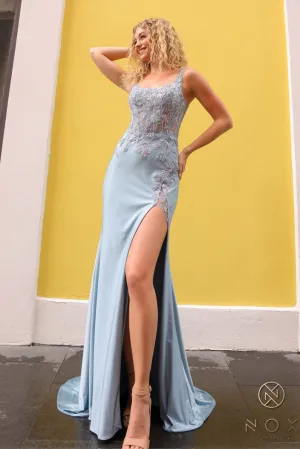 Fitted Applique Satin Sleeveless Dress_G1365