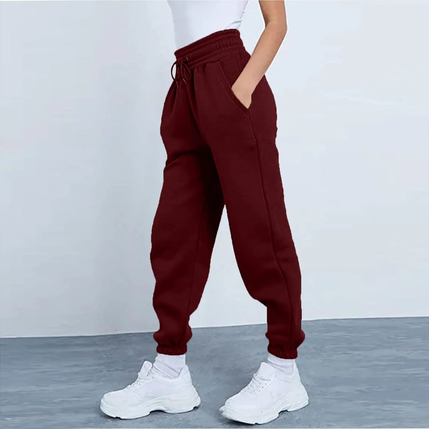 Fleece Joggers for Women Casual Elastic Waist Baggy Sweatpants Athletic Workout Sport Pants Lounge Pants with Pockets