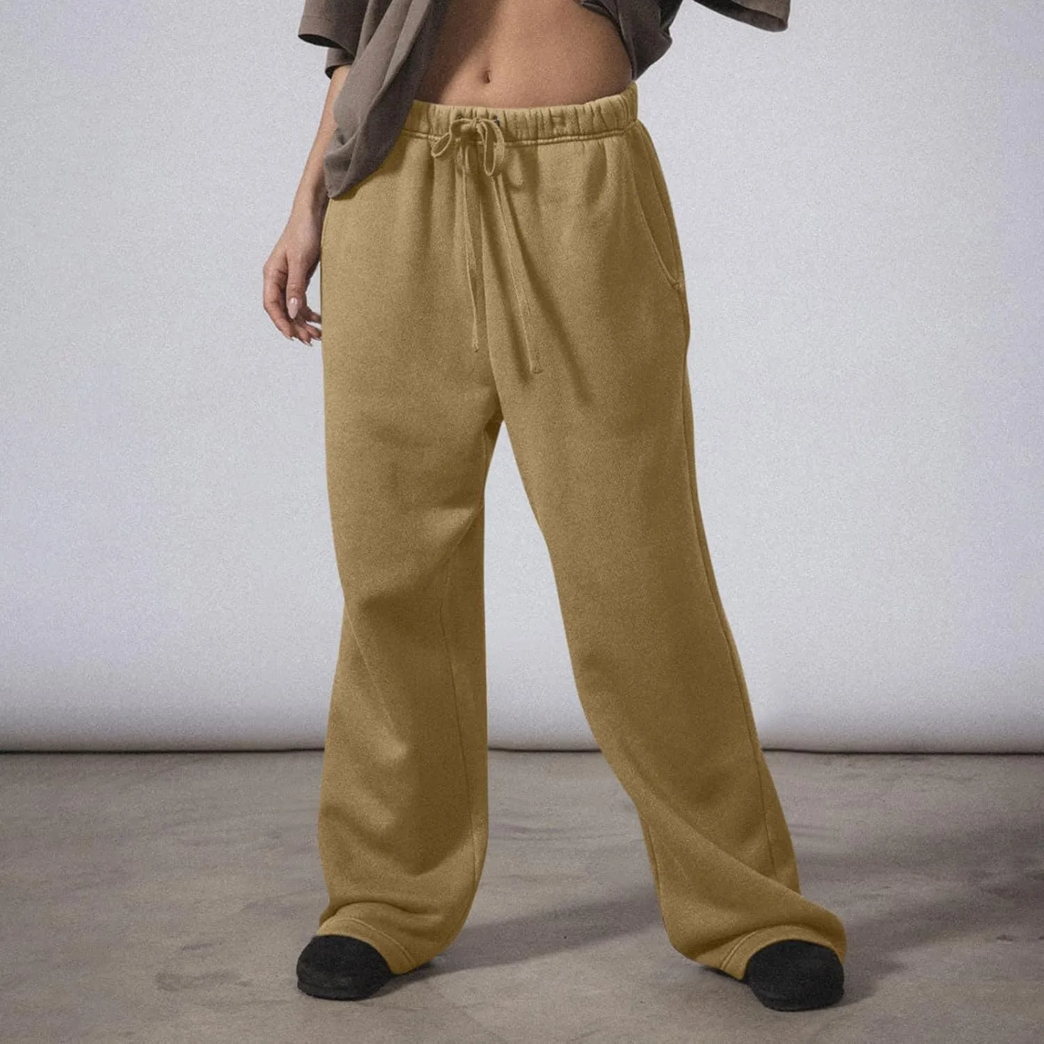 Fleece Sweatpants Women Y2k Baggy Wide Leg Lounge Pants Loose Fit Low Rise Sweatpants with Pockets Athletic Pants