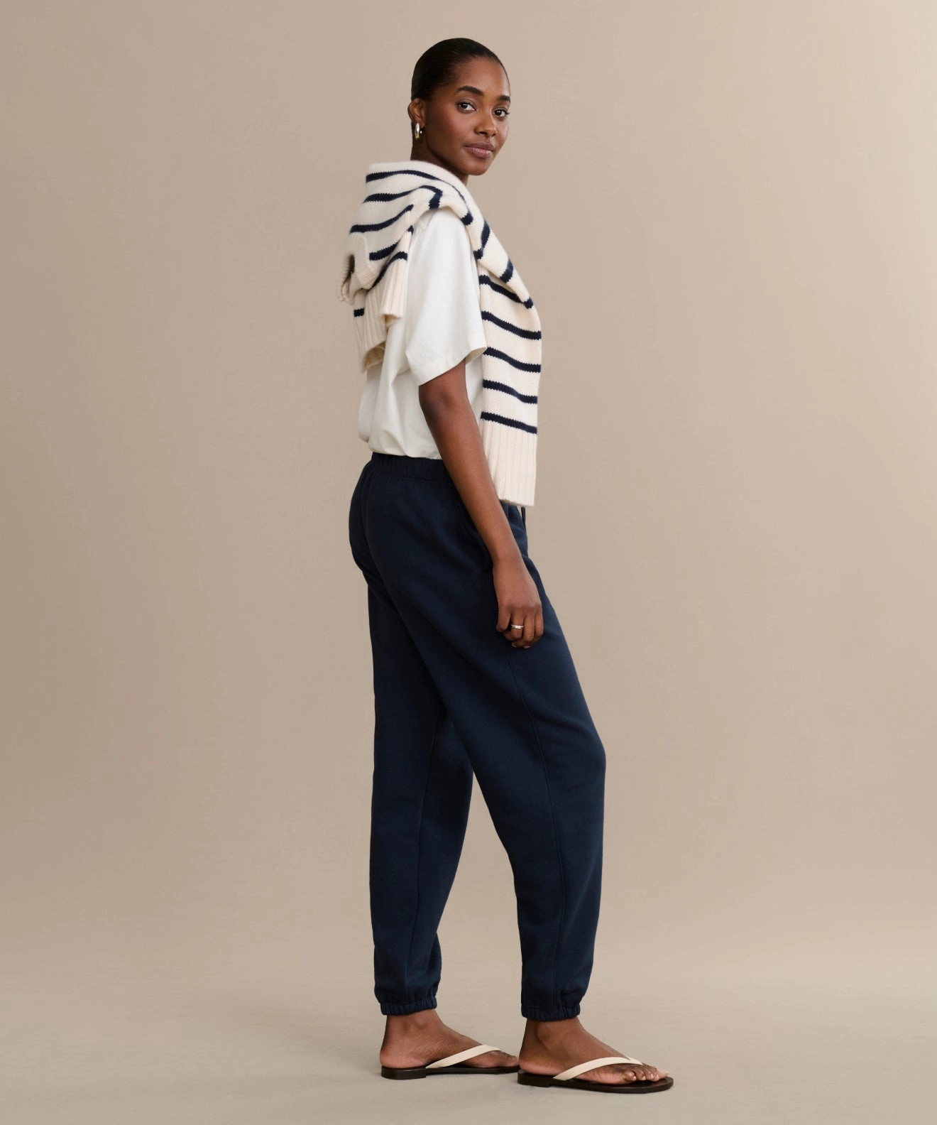Flattering Shape pilling resistant Bay Sweatpant