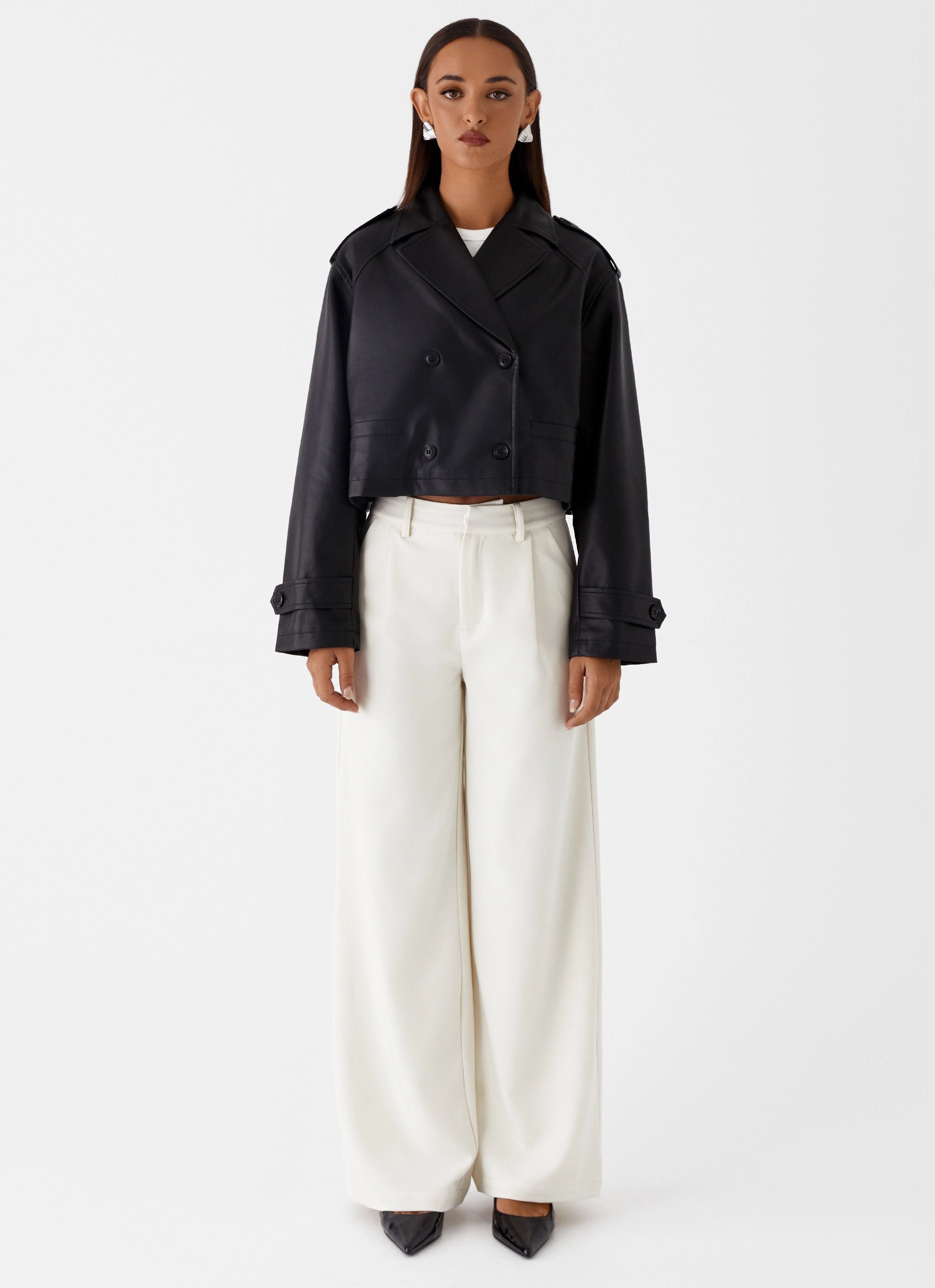 Bryson Cropped Jacket - Black Ergonomic Shoulder Cut Flexible Fiber Fill