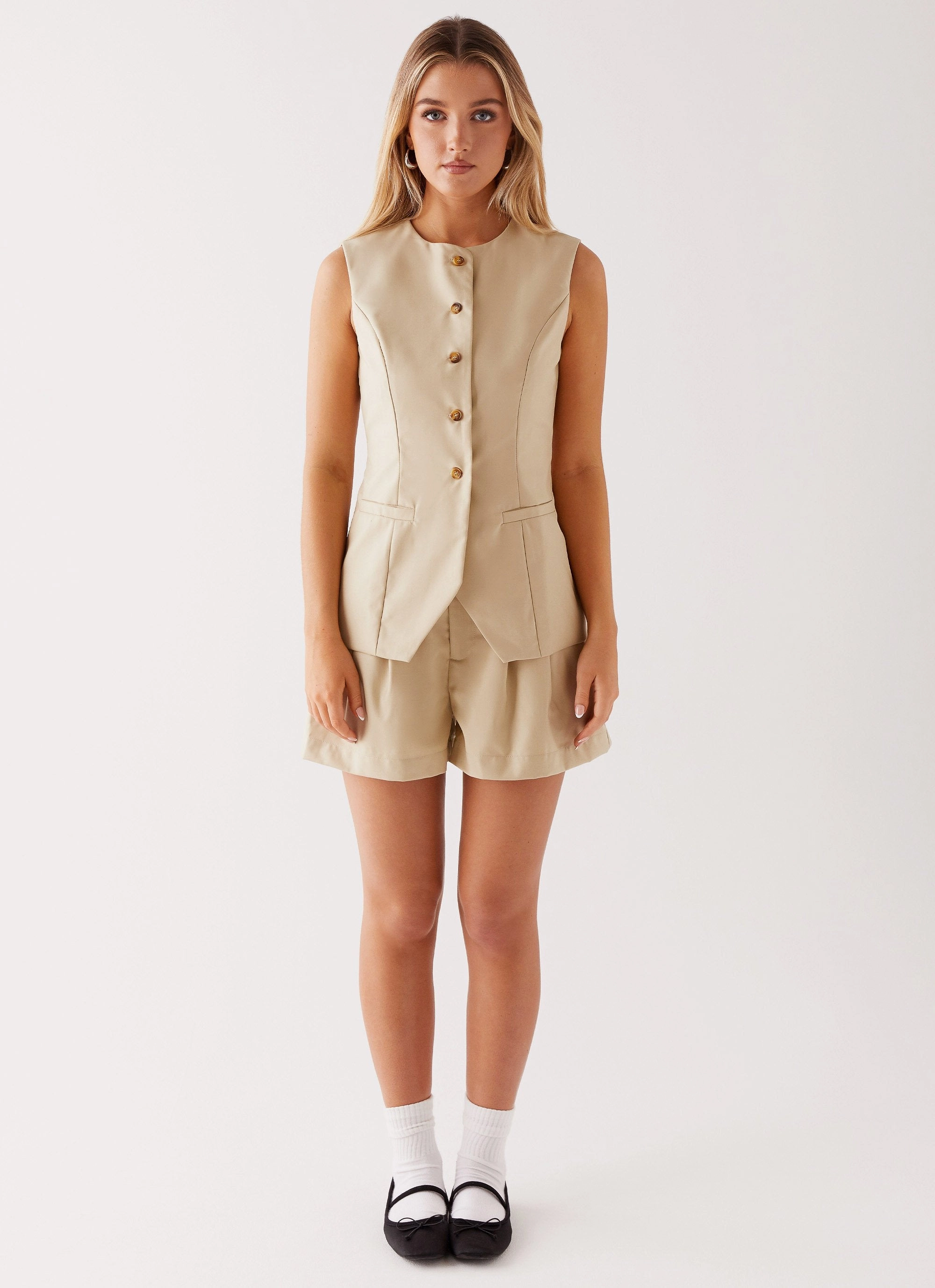Siena Style Tailored Shorts - Beige Lightweight Layer