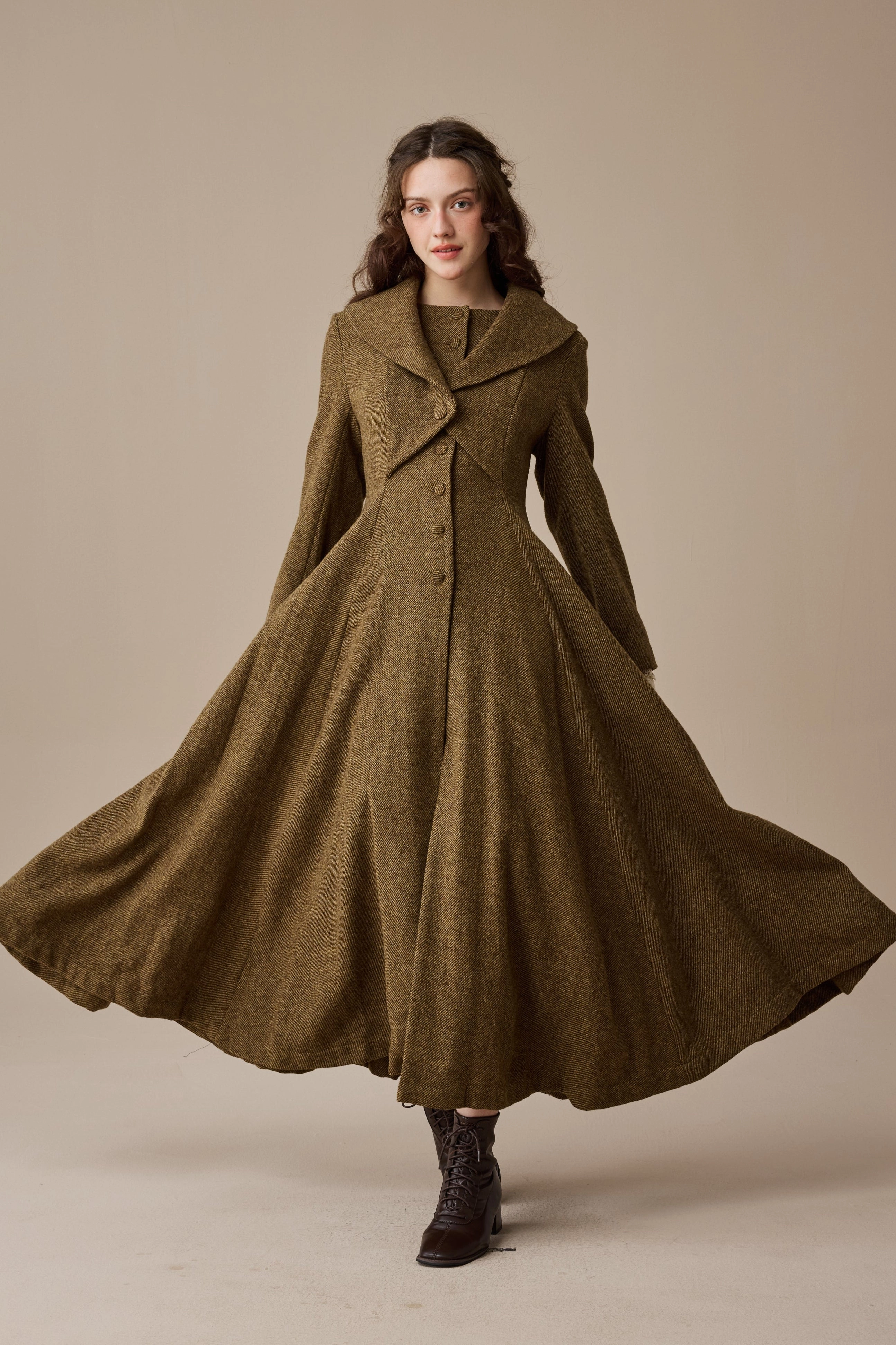 Gemma 17 | 100% wool victorian coat Temperature Control Technology FullCut Shoulder