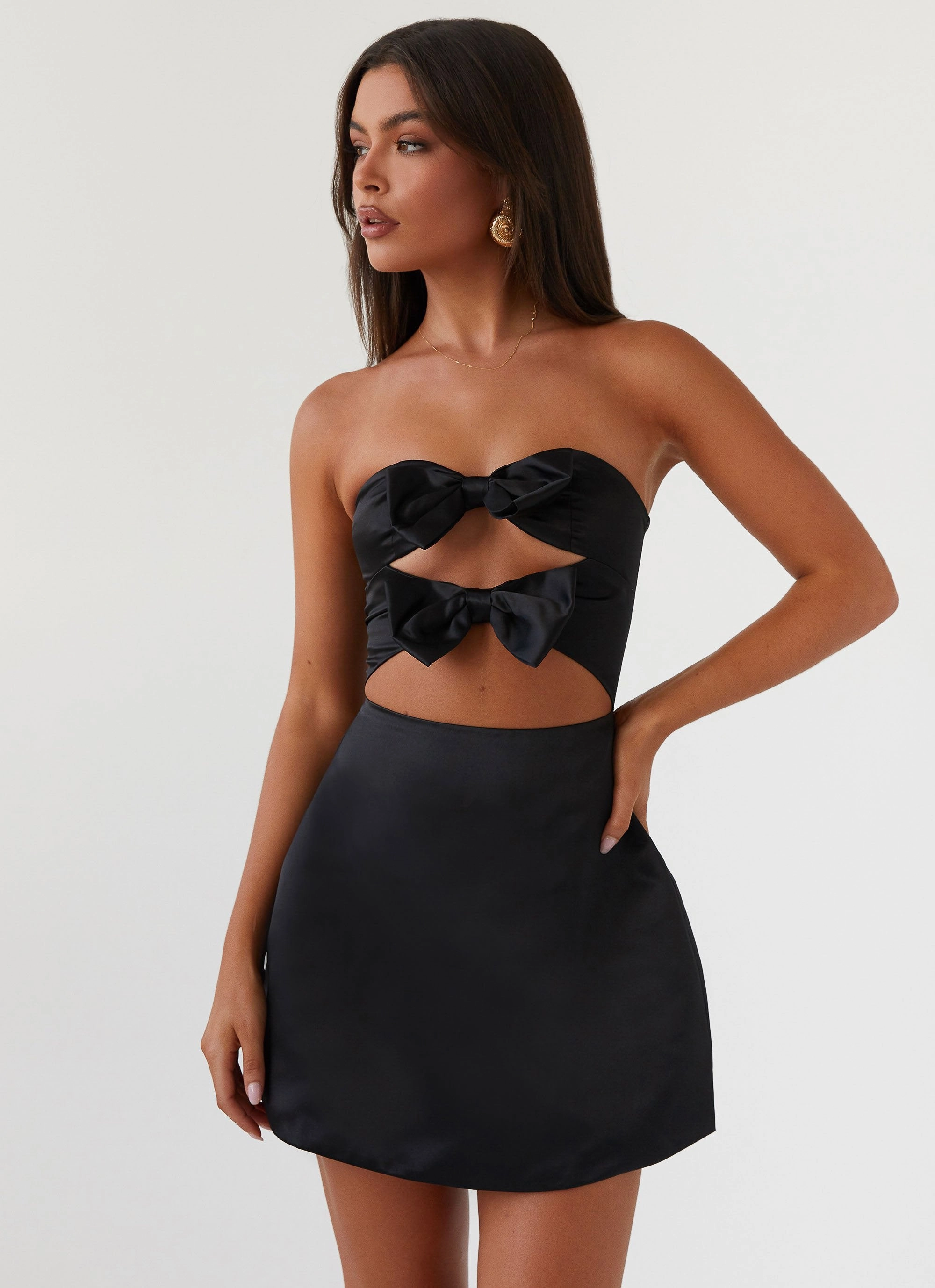 Minimal Core Girl Crush Bow Mini Dress - Black