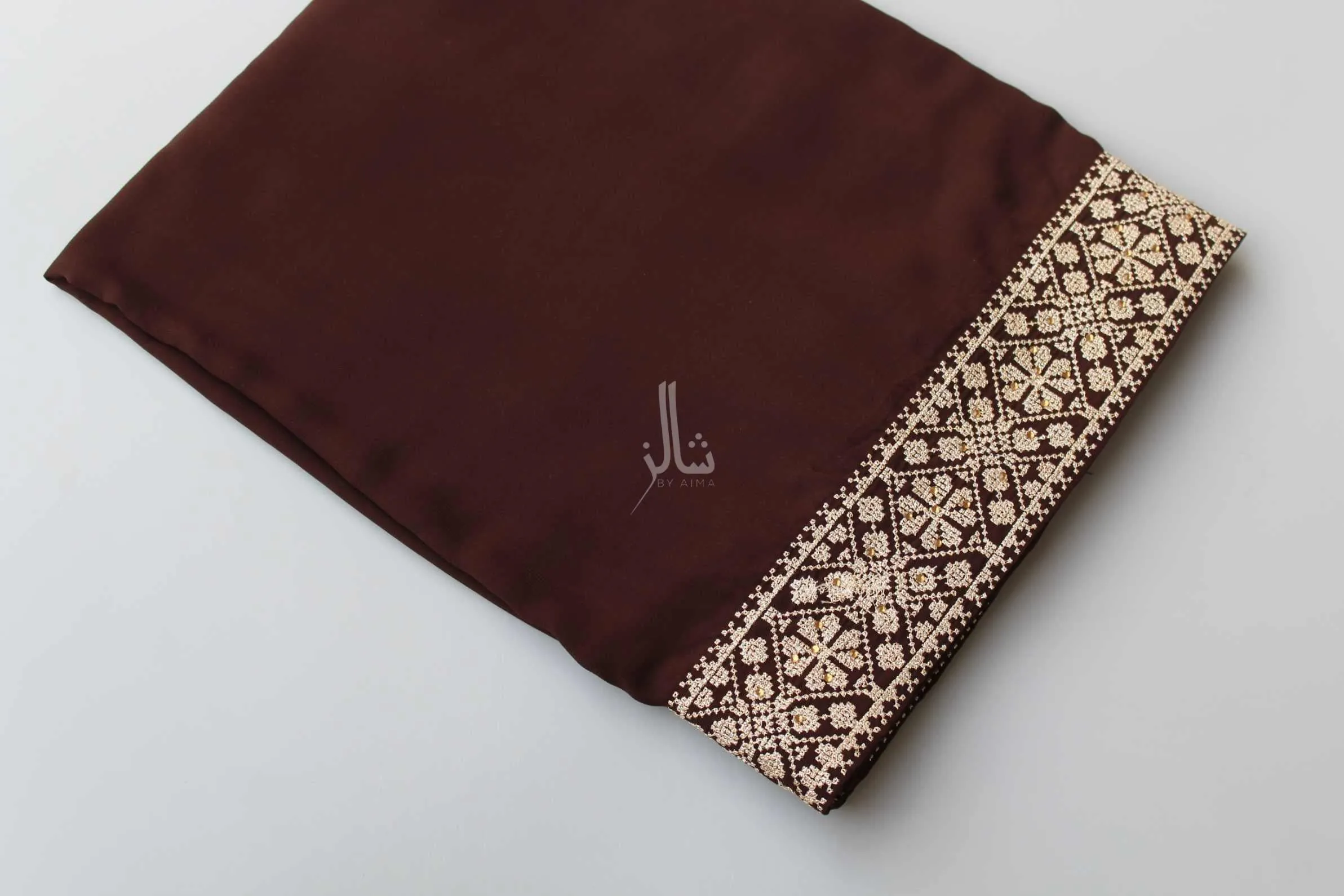 Graceful Zarri Embroidered Elegance