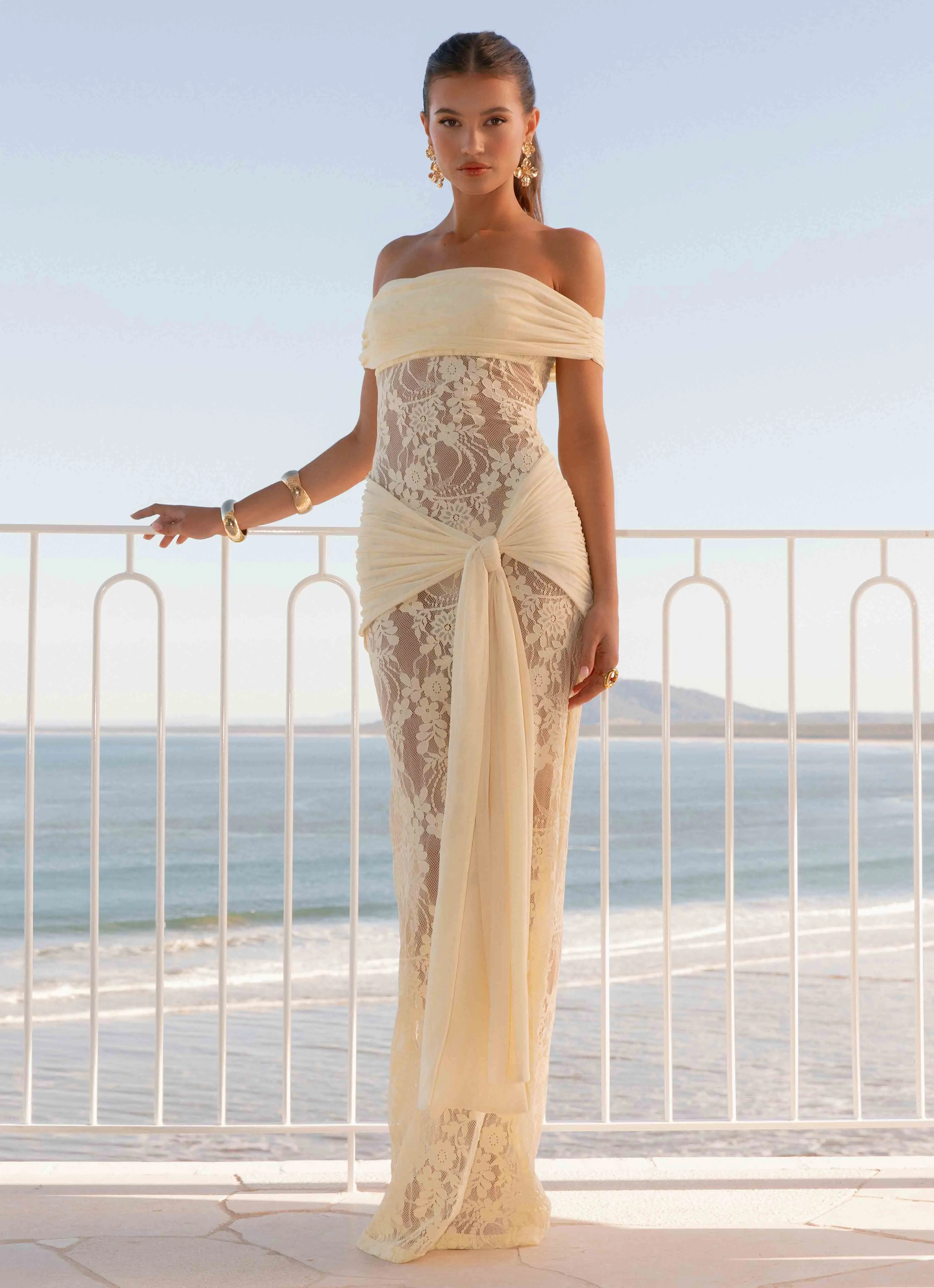 Gracie Twist Maxi Dress - Yellow Brunch Fit Chic Direction
