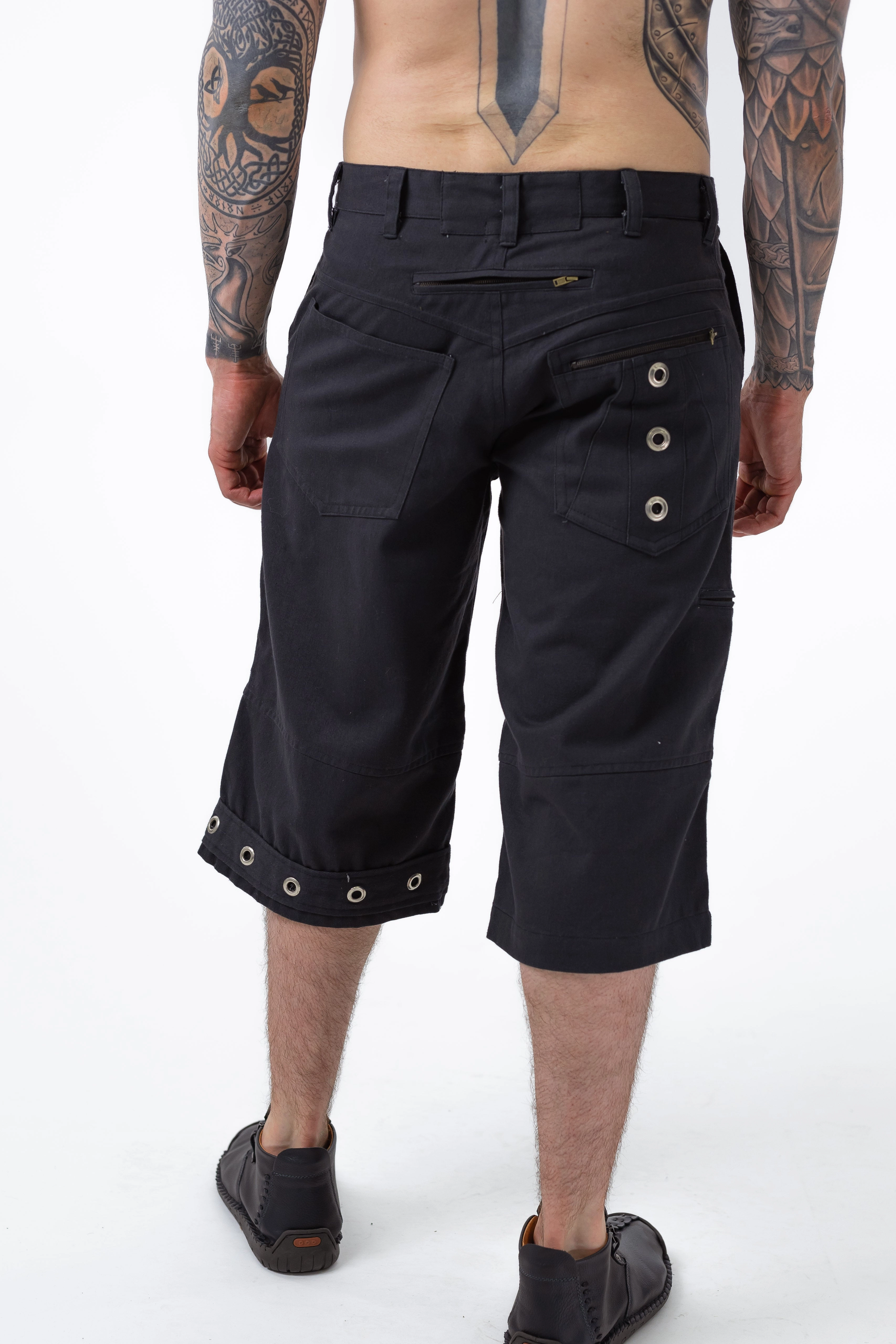 Grommet Shorts Back pockets