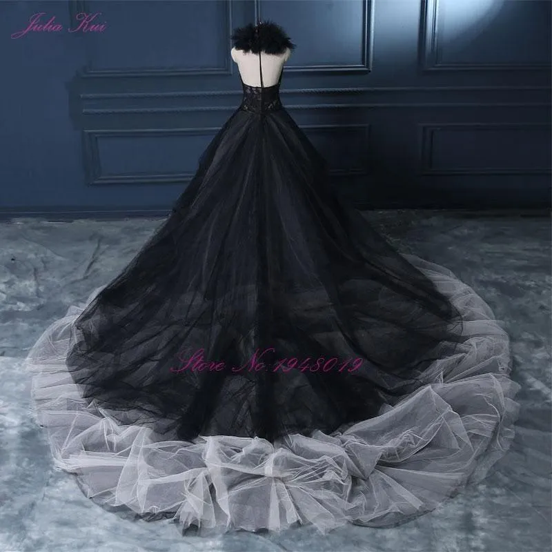 Halter A Line Backless Count Train  Princess Vintage Bridal Wedding  Dress Formal Gown