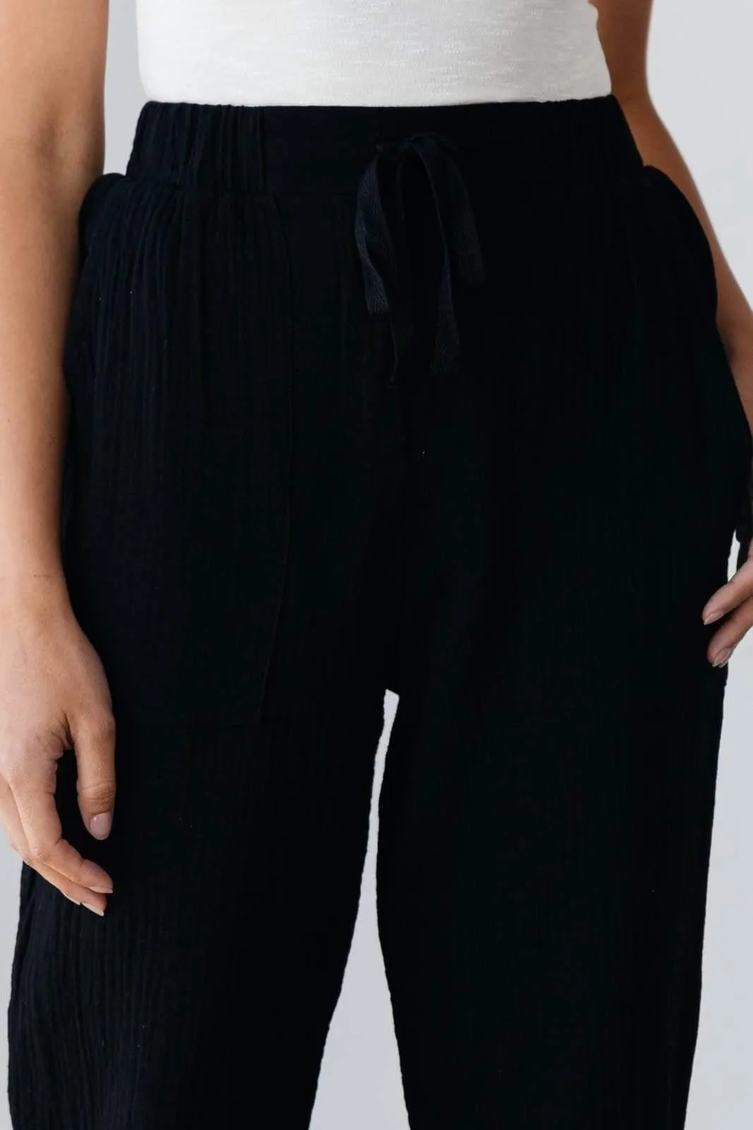 Hazel Blues® | Zuni Cropped Pants