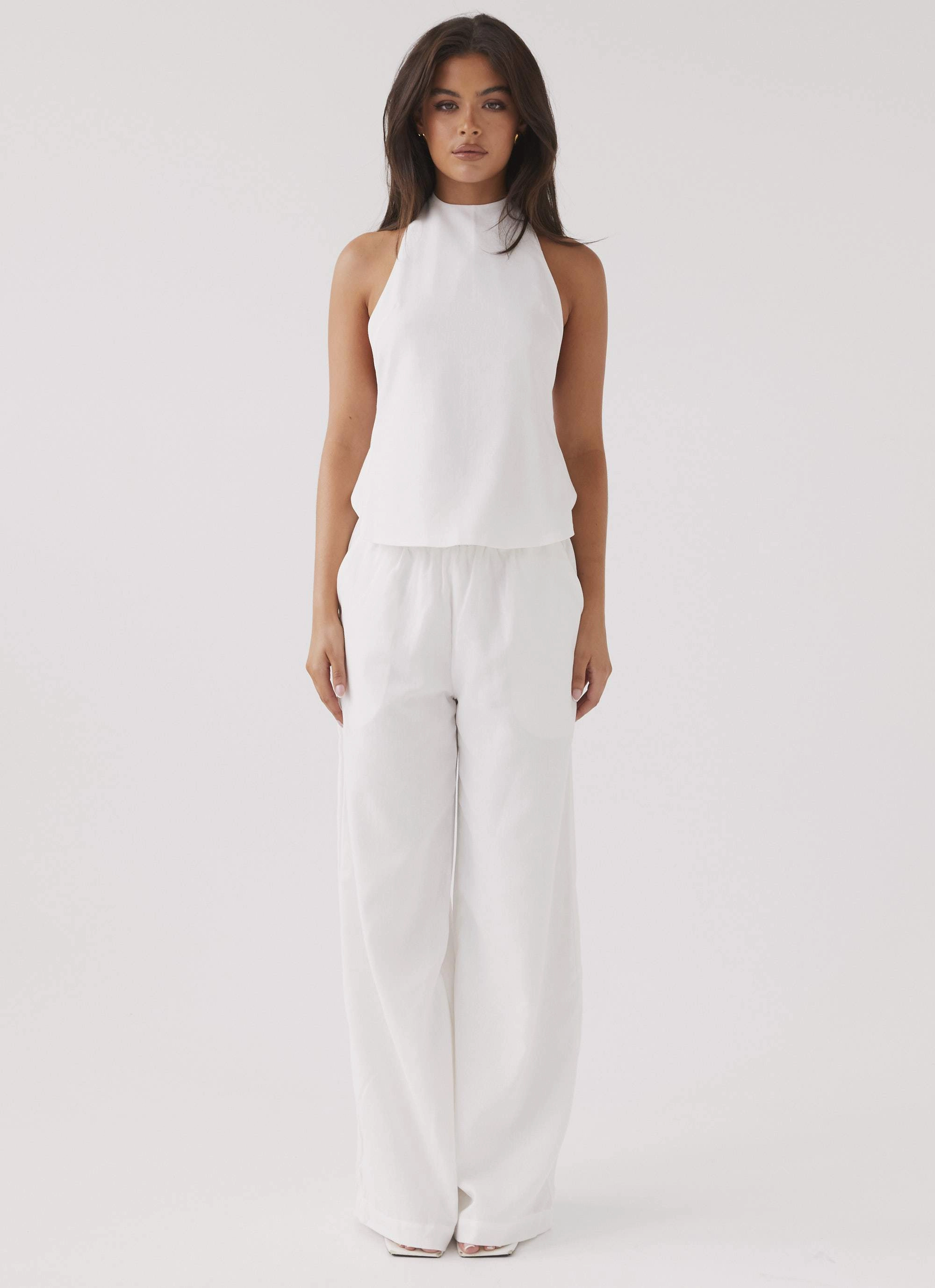 Adjustable Fit System HoodedVersion Heatwave Linen Apron Top - White