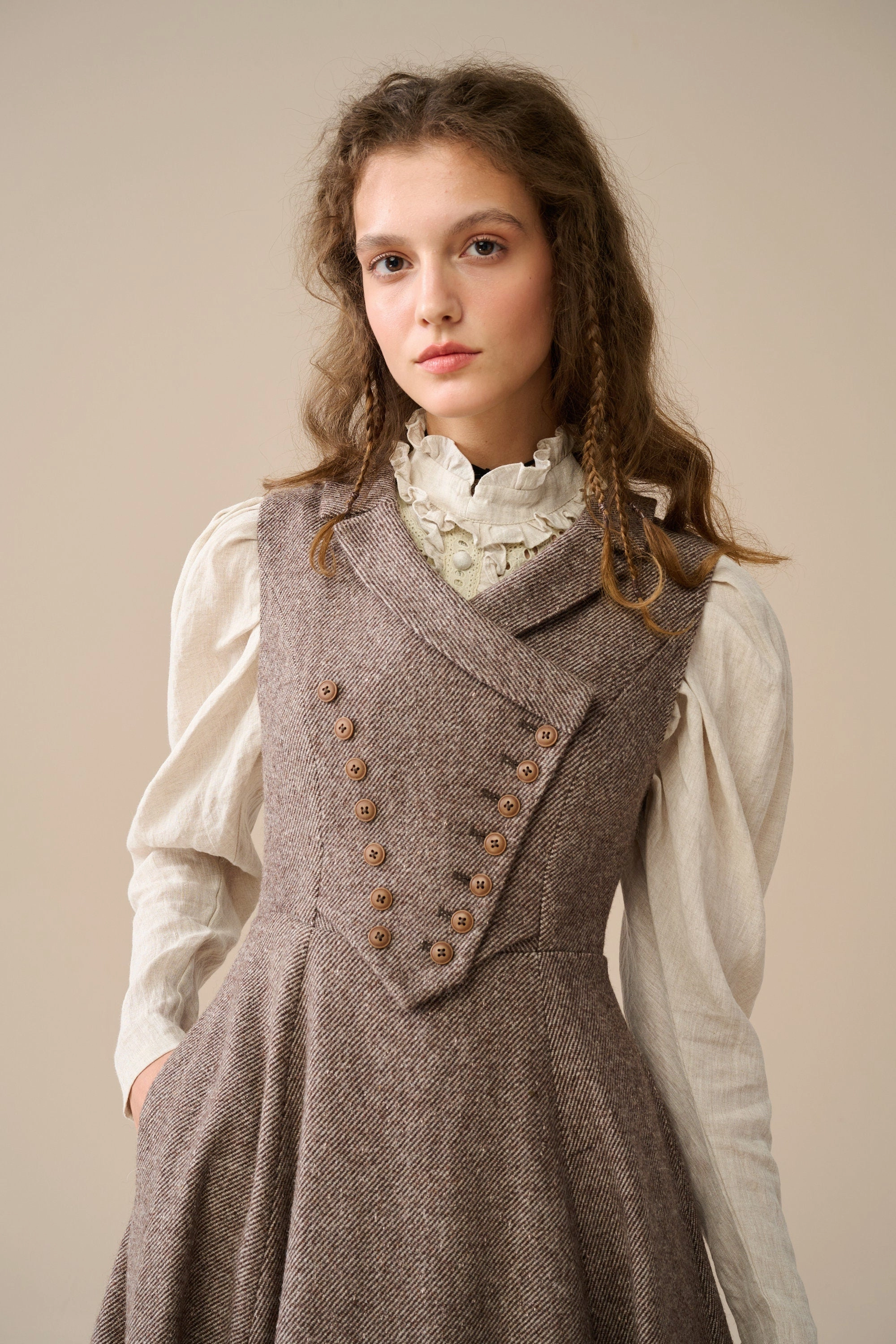 Helen 17| Vintage wool dress Relaxed fit wear Chic Look