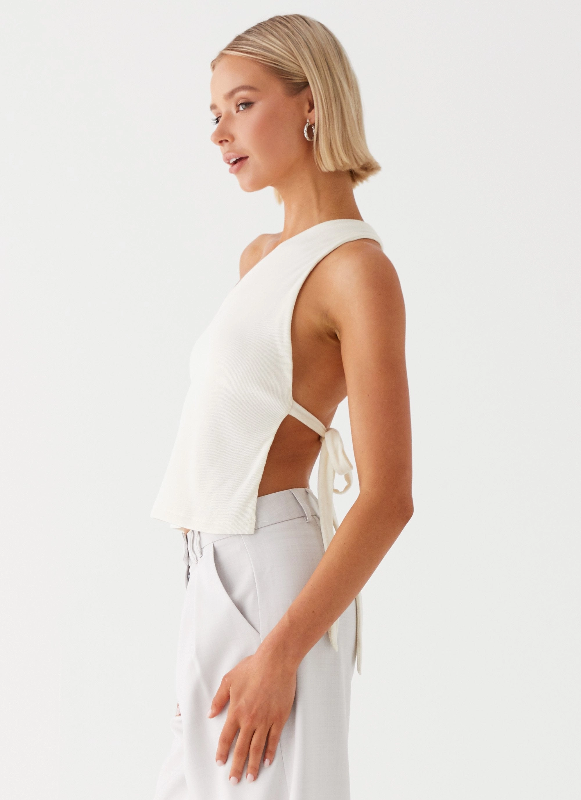 Garment Dyed Finish Fashionable Tank Safiya One Shoulder Top - White