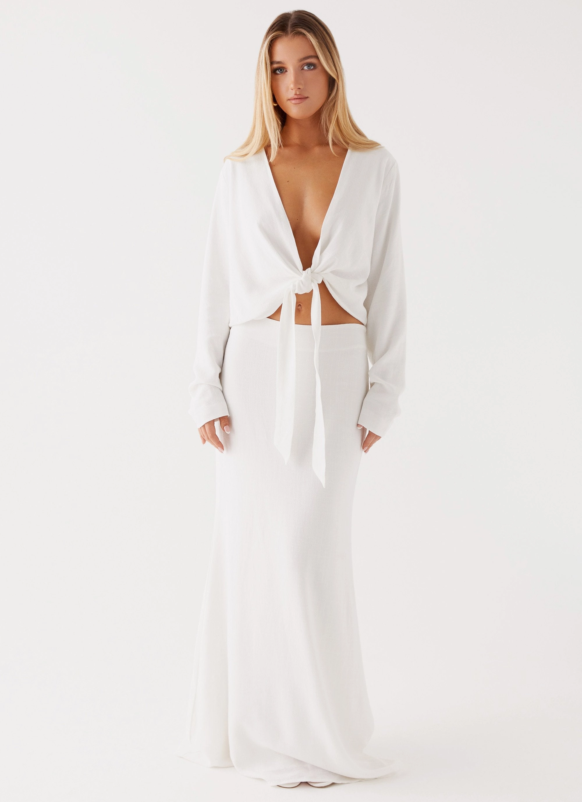EcoFriendlyTexture HeatPressedLogos Parker Linen Knotted Top - White