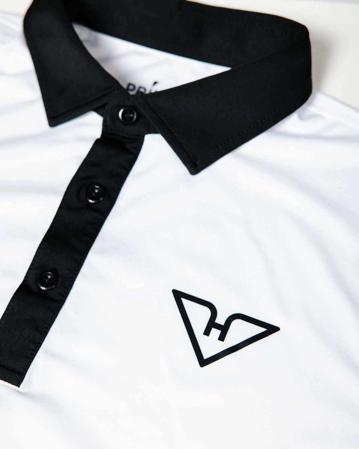 HyFlyers Daybreak Polo ButtonlessClosure Unlined Design