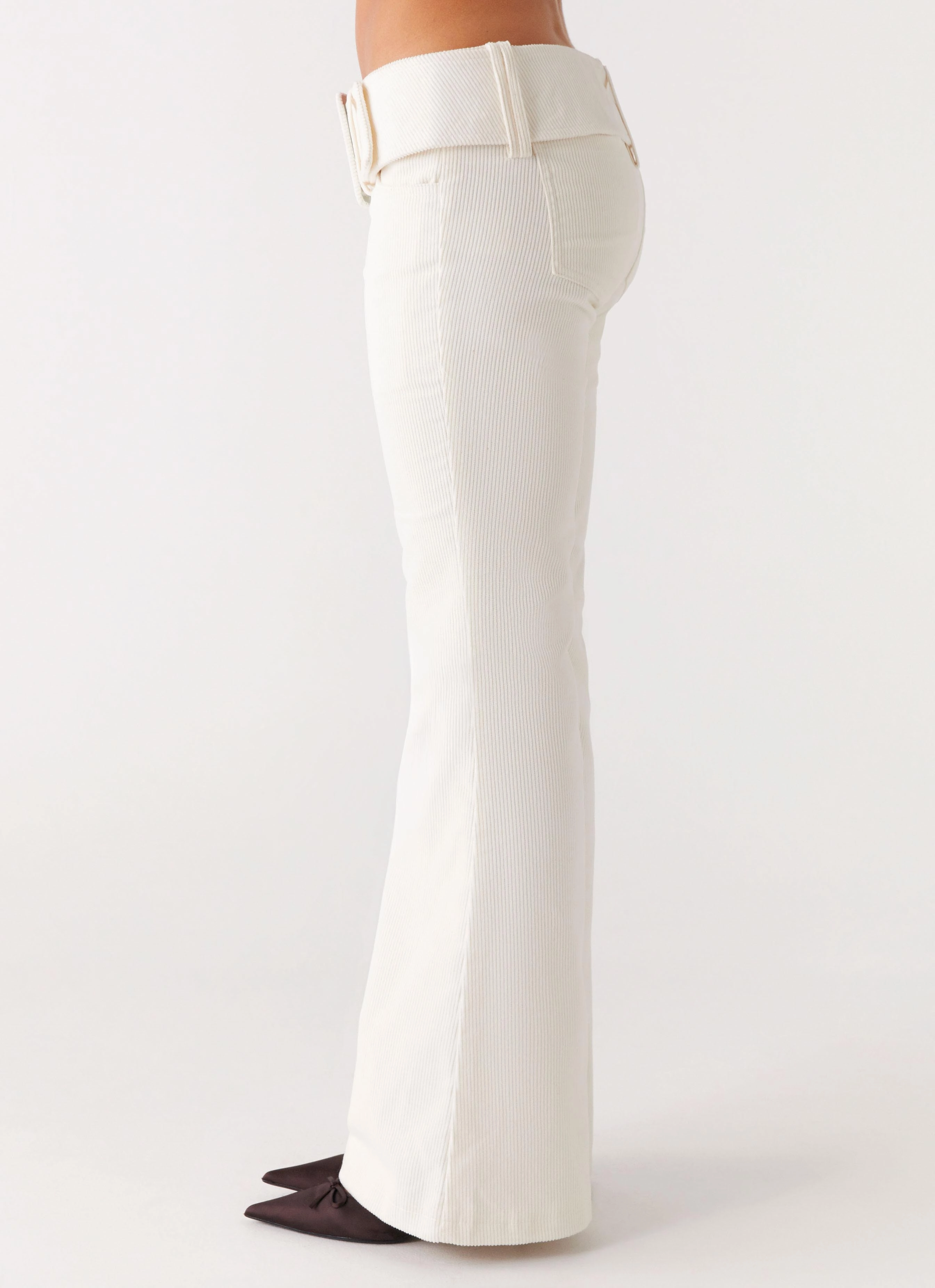 Performance Support Durable Hem Zadie Low Rise Cord Jeans - Pearl