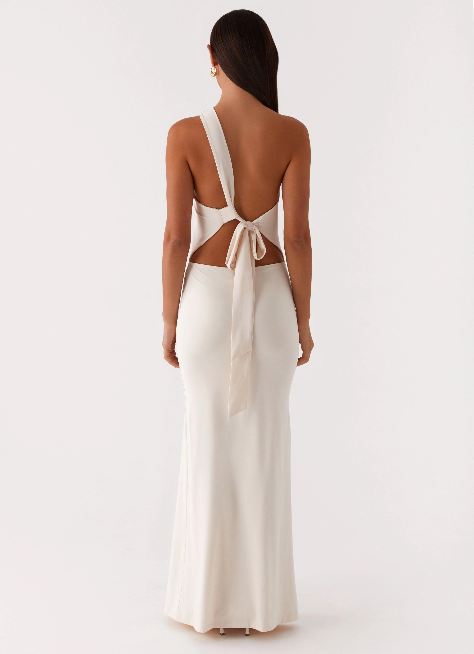 Elegant Outline Fall Fashion Infinity Maxi Dress - Ivory