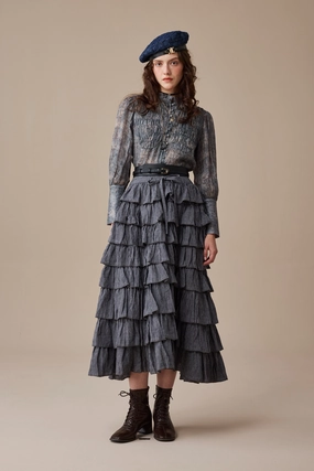 FlatlockSeamTechnique Cozy Fit Ischia 14 | Layered petal linen skirt