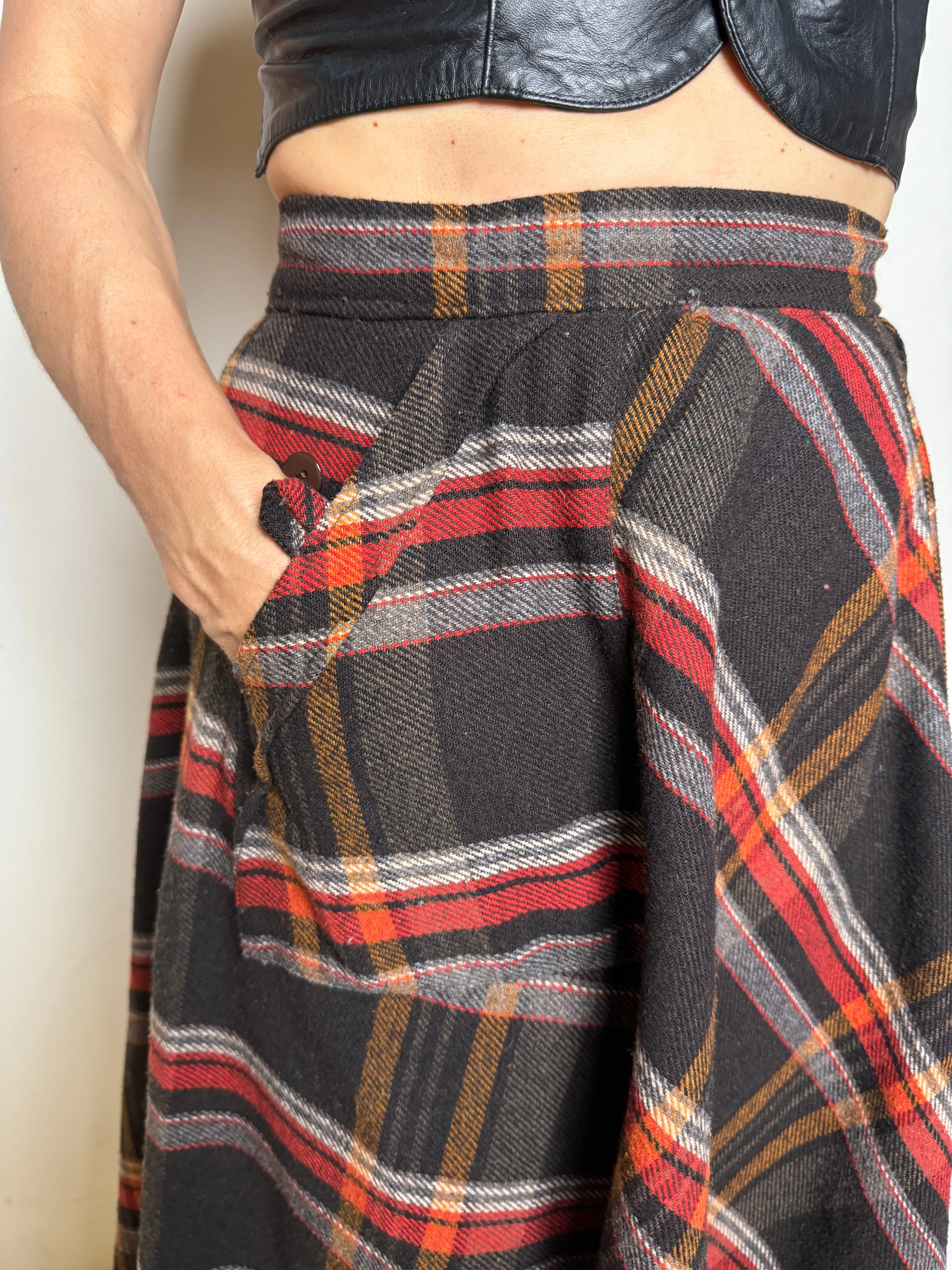 Italian Plaid Wool Skirt 1970s