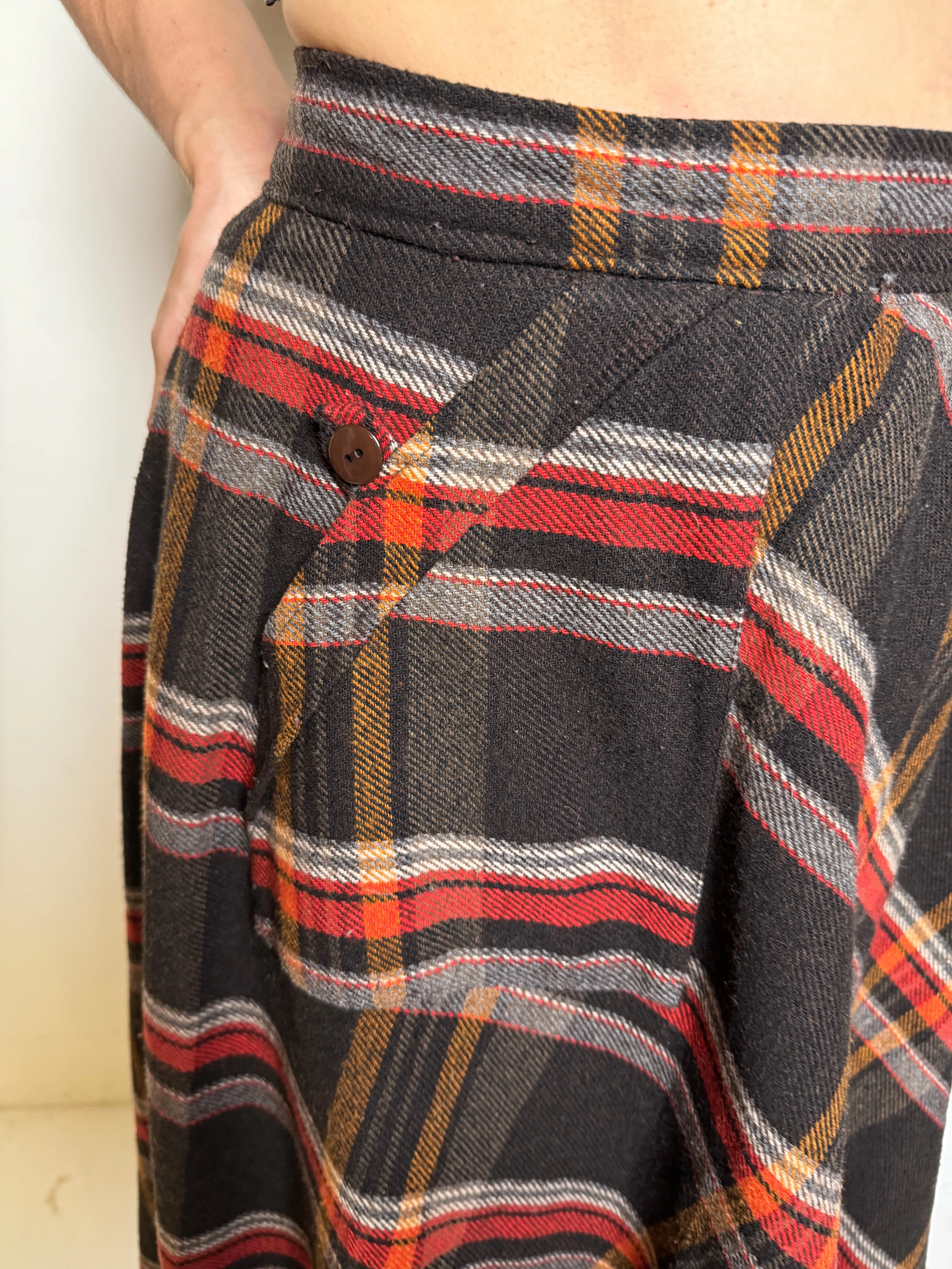 Italian Plaid Wool Skirt 1970s