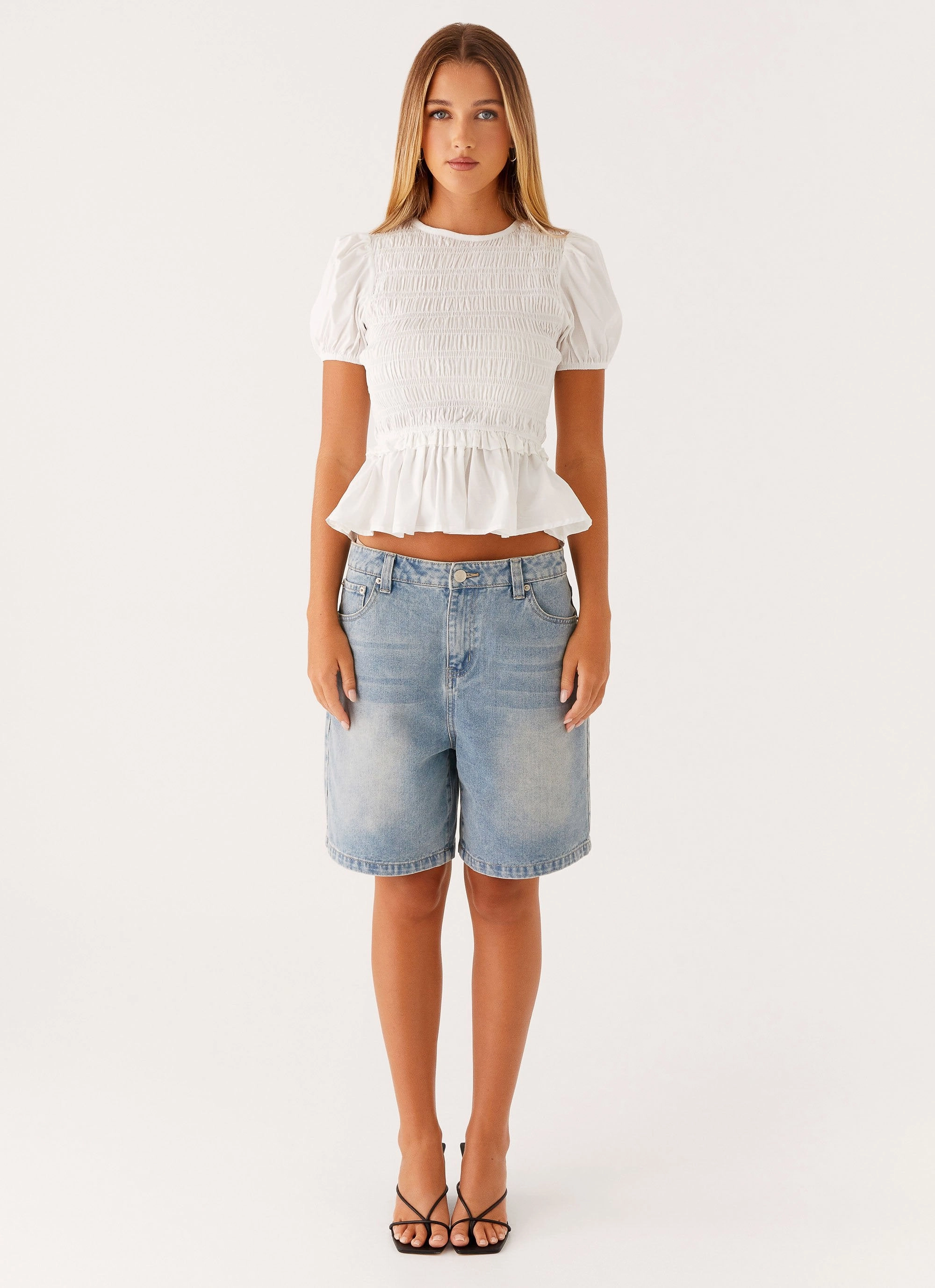 DoubleStitchedHem LightweightFabric Izzy Shirred Top - White