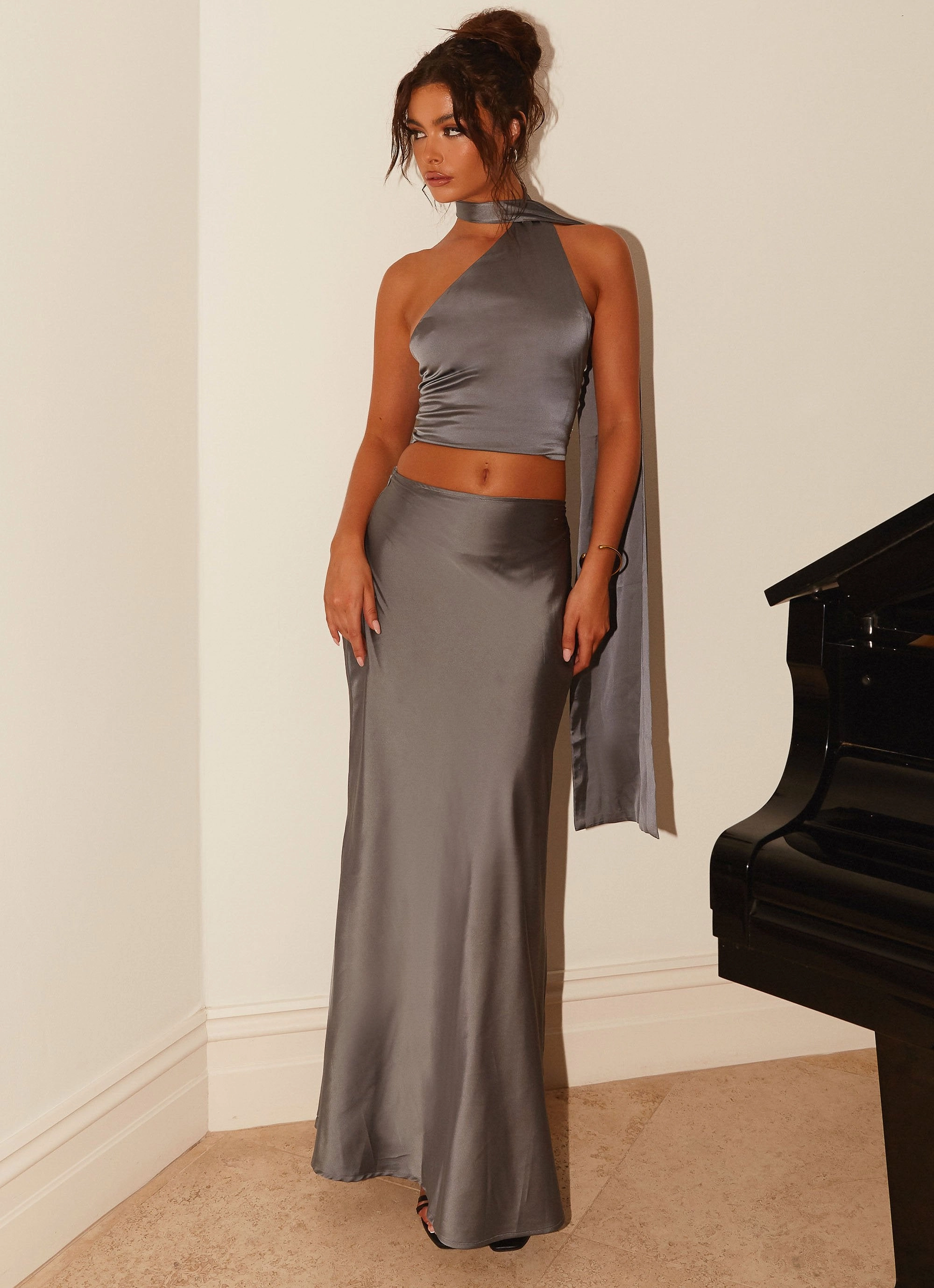Durable Outer Layer ExpandableSideGussets Josefina Satin Maxi Skirt - Slate