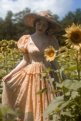 Julia 35 | Floral linen dress On The Move