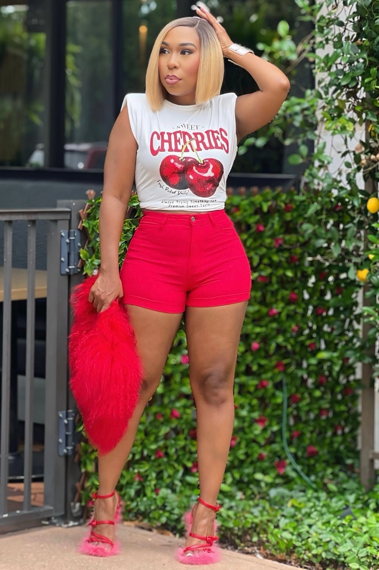 Kia CHERRY POP HIGH-WAIST DENIM SHORTS Relaxed Wear