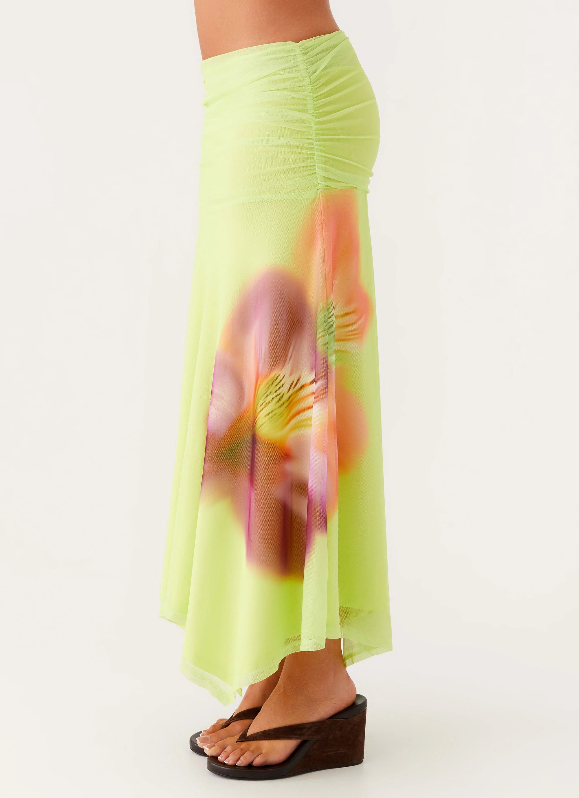 Movement Flex Liana Ruched Maxi Skirt - Green Tropical
