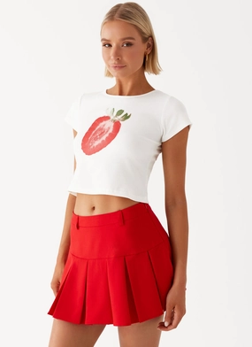 Streetwear vibe Lovers Low Rise Pleated Mini Skirt - Red
