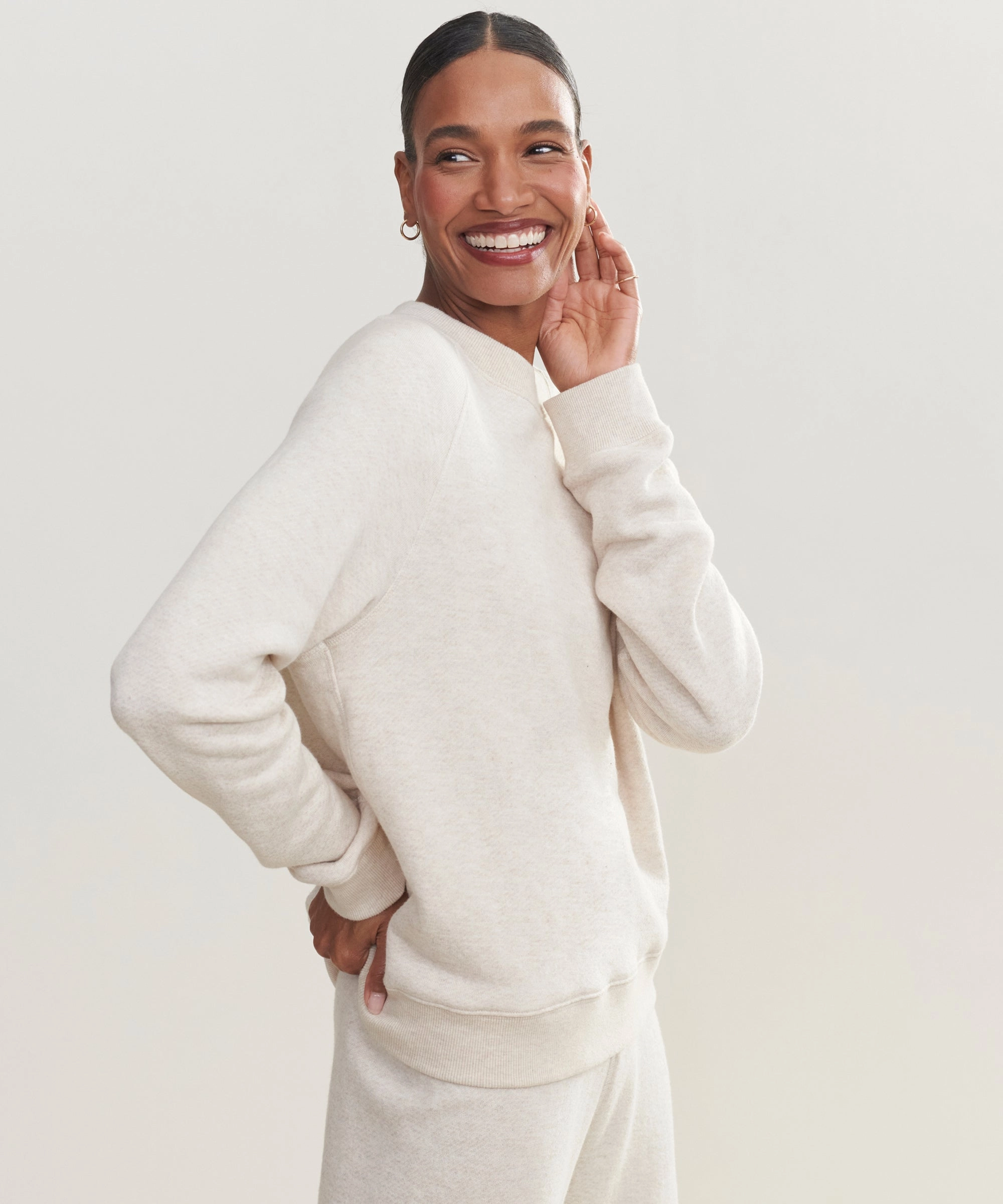 Saturday Sweatshirt OdorResistant Ergonomic Pattern Design