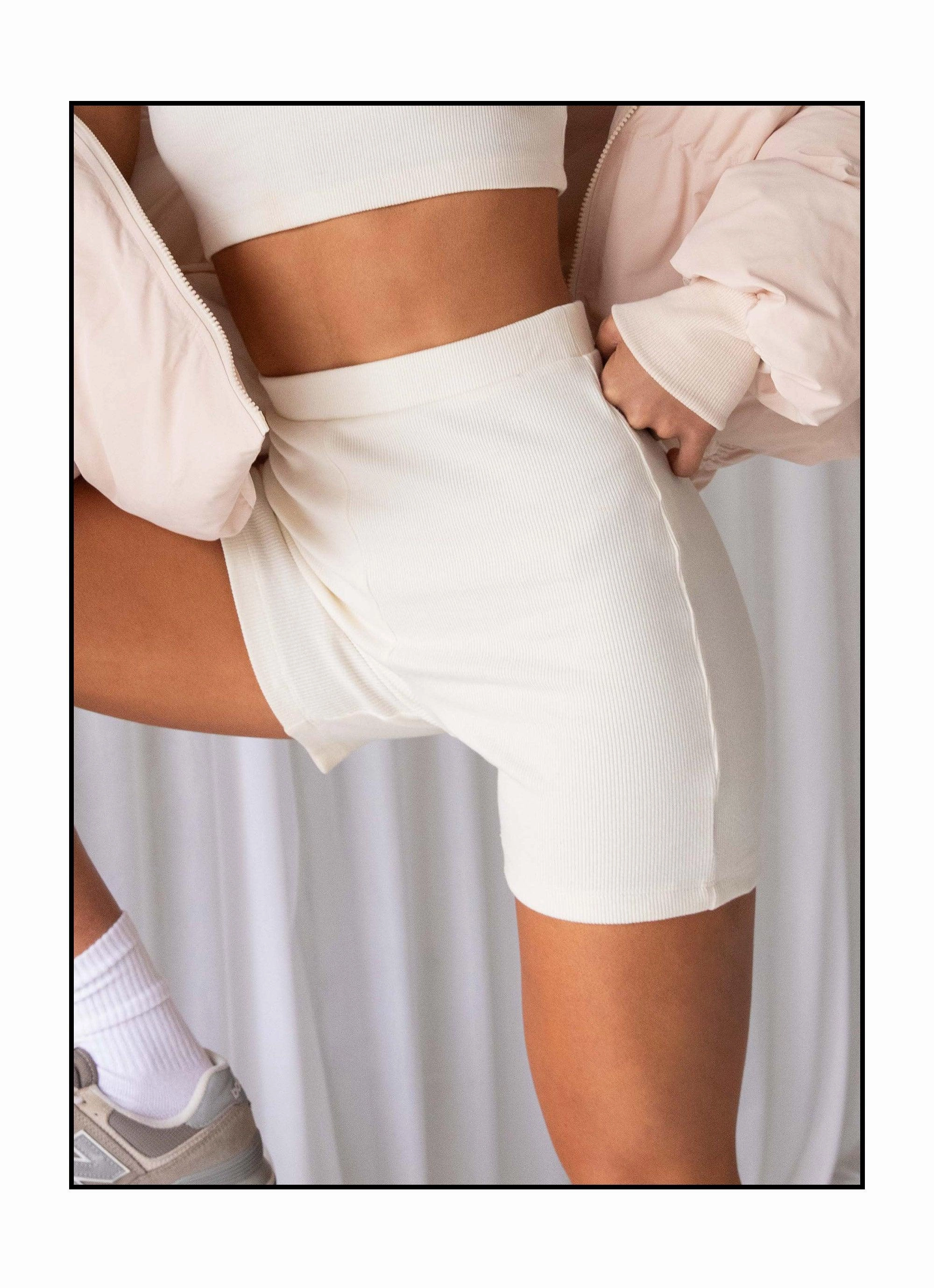 Limited Organic Cotton Rib Bike Shorts - Ivory Cropped hem