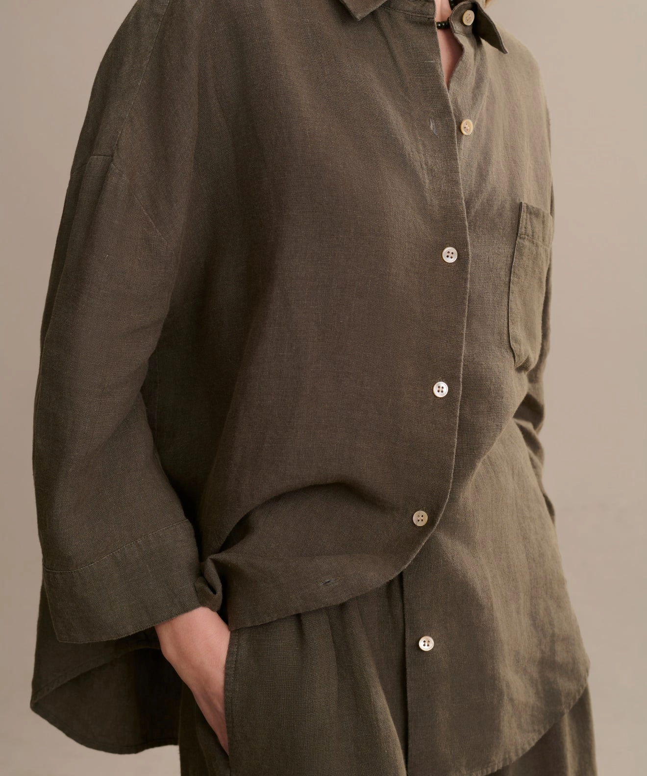 Linen Logan Shirt PocketDetails