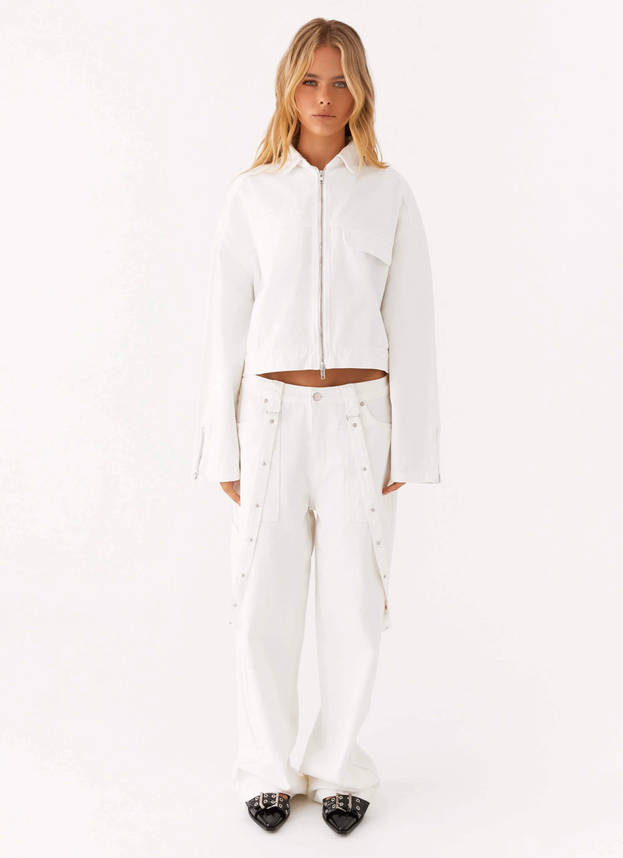 Stormy Oversized Denim Jacket - White Compact Storage