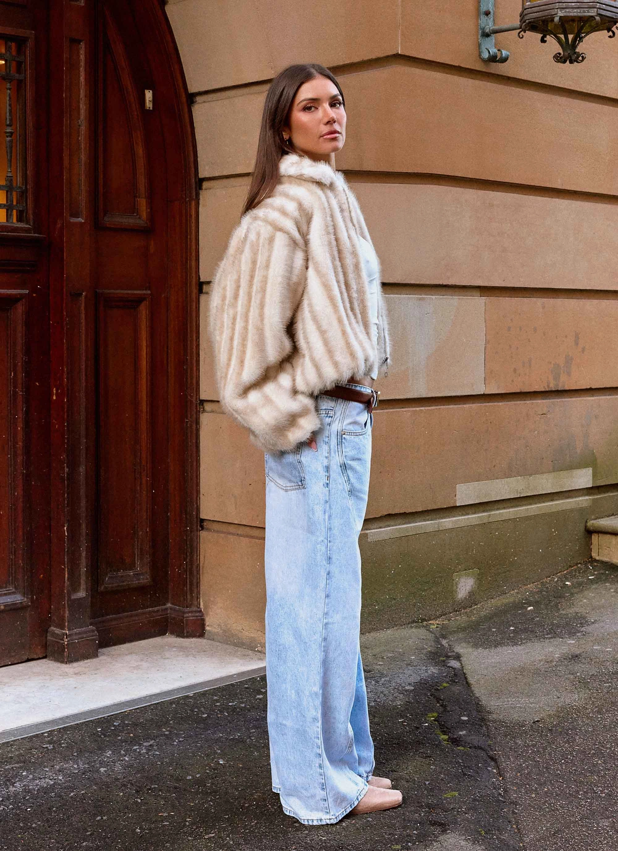 Naylor Faux Fur Jacket - Blonde Regular Fit Cut