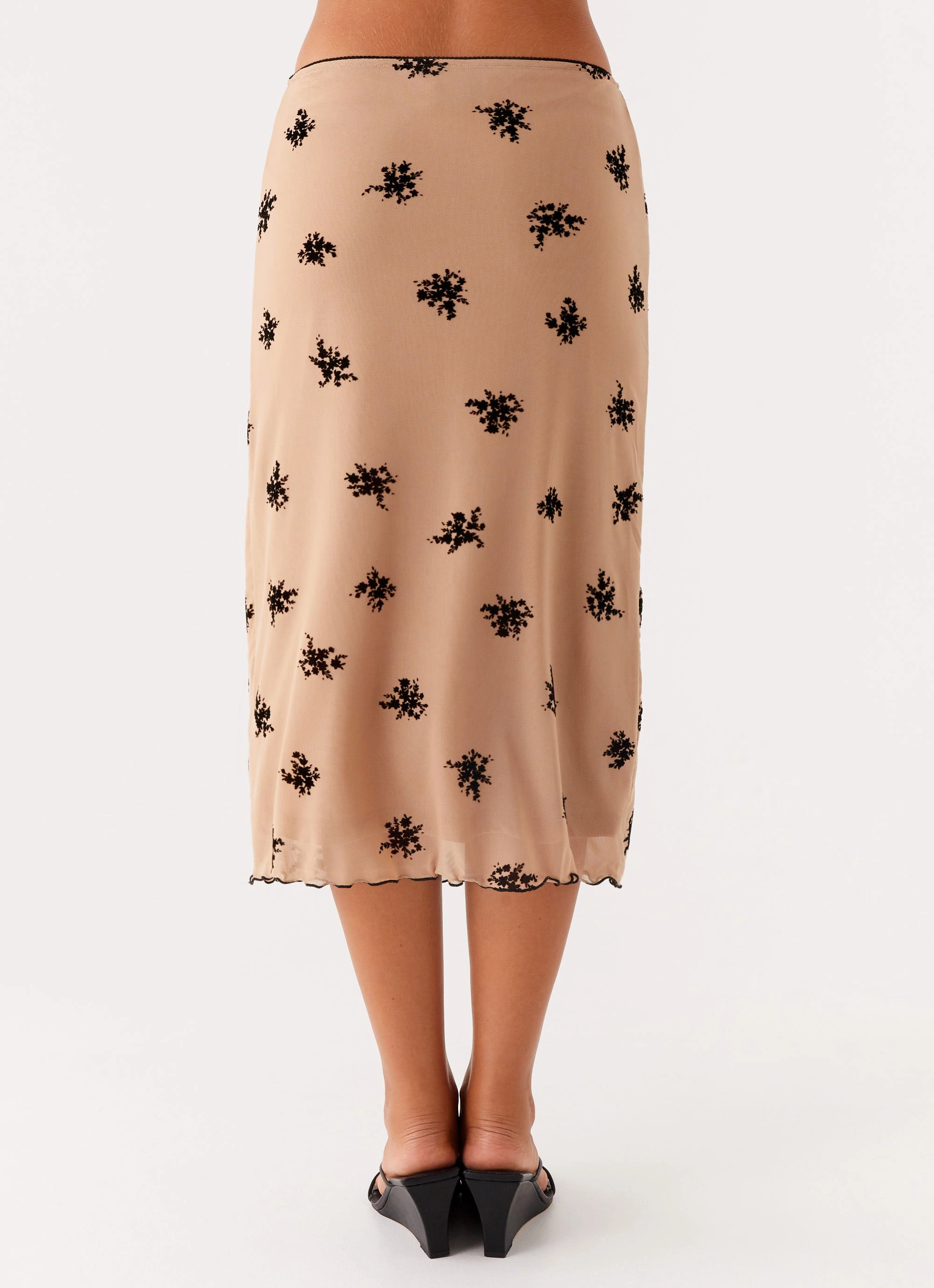 Sleek Waist Non Binding Waist Rocca Midi Skirt - Nude