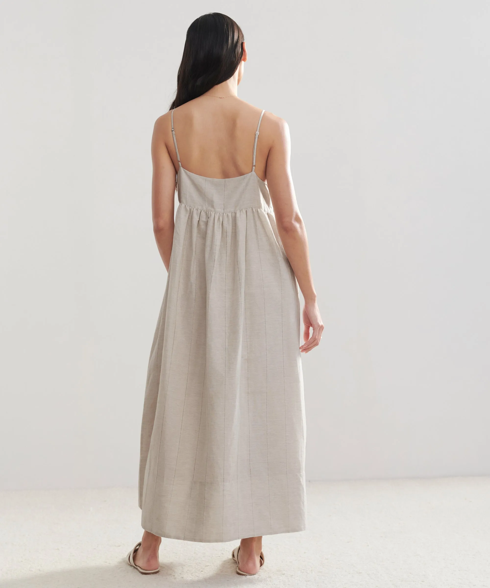 Elastic-Cuff Smart Blend Cove Dress