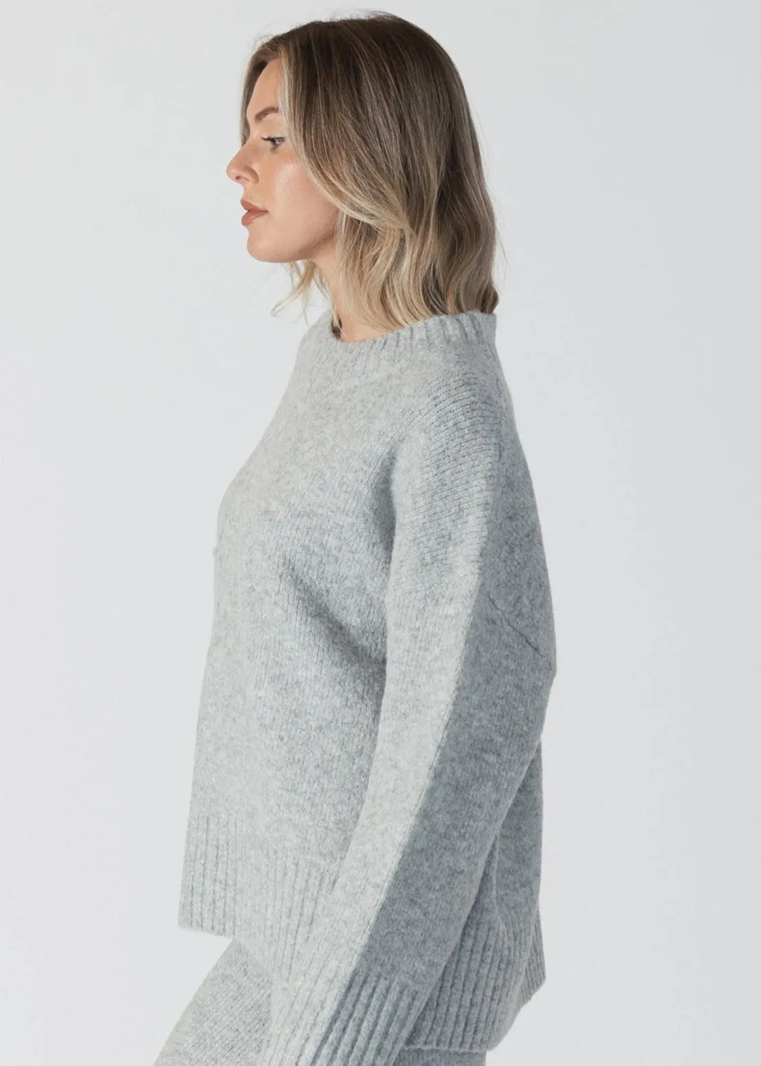 Lyla and Luxe Ollie Crewneck Sweater